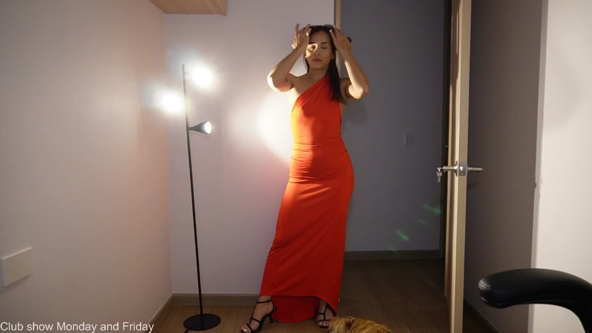 Gallery image thumbnail from Xialing's myfreecams stream on, 12/31/2025, 24:42 image 6 of 20