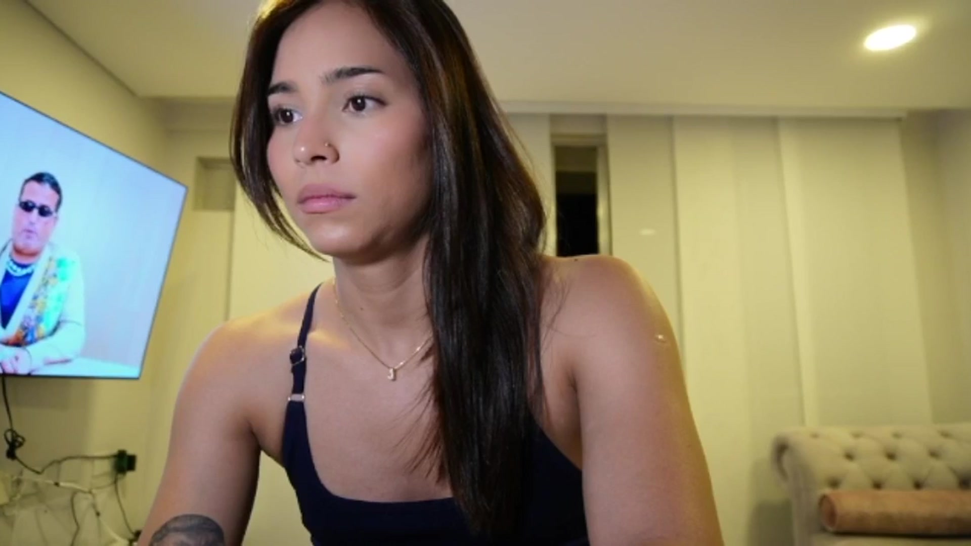 Gallery image thumbnail from Xialing's myfreecams stream on, 01/10/2026, 24:01 image 8 of 20