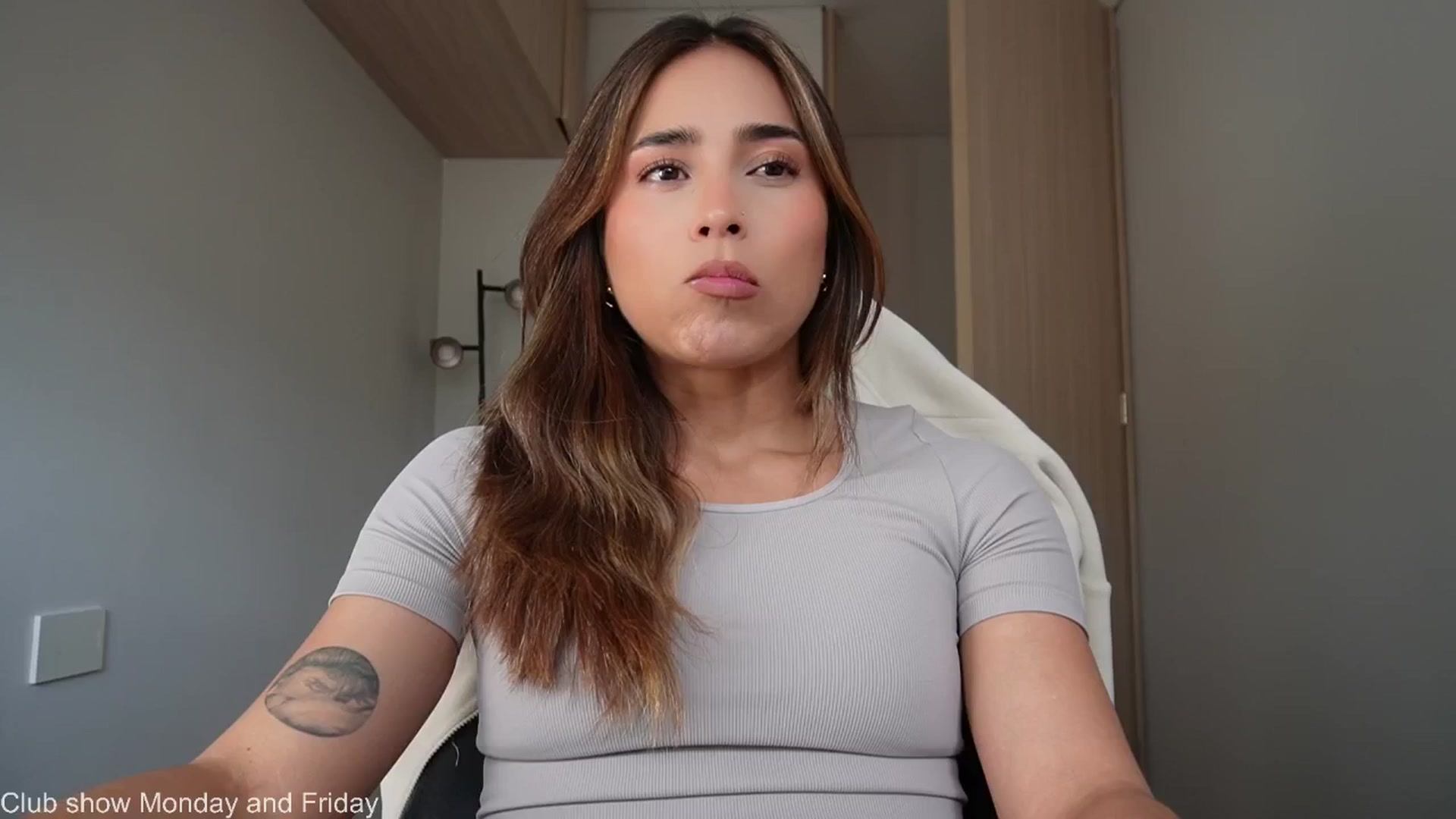 Gallery image thumbnail from Xialing's myfreecams stream on, 02/25/2026, 21:59 image 5 of 20