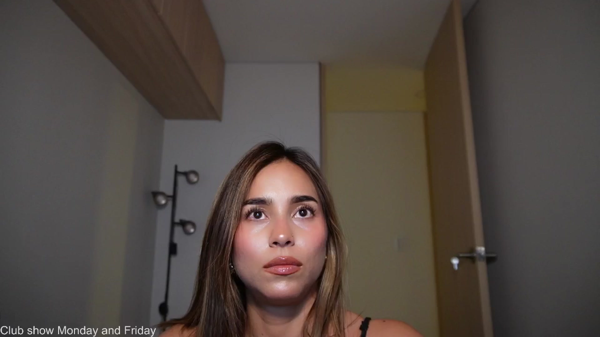 Gallery image thumbnail from Xialing's myfreecams stream on, 03/02/2026, 23:54 image 13 of 20