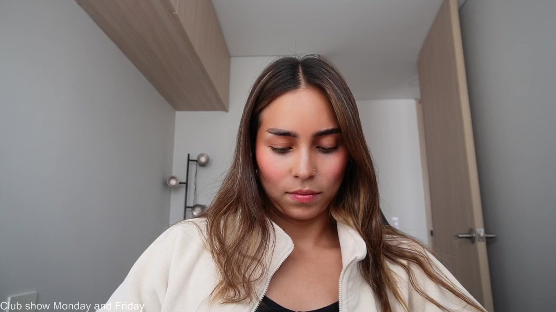 Gallery image thumbnail from Xialing's myfreecams stream on, 03/20/2026, 23:15 image 5 of 20