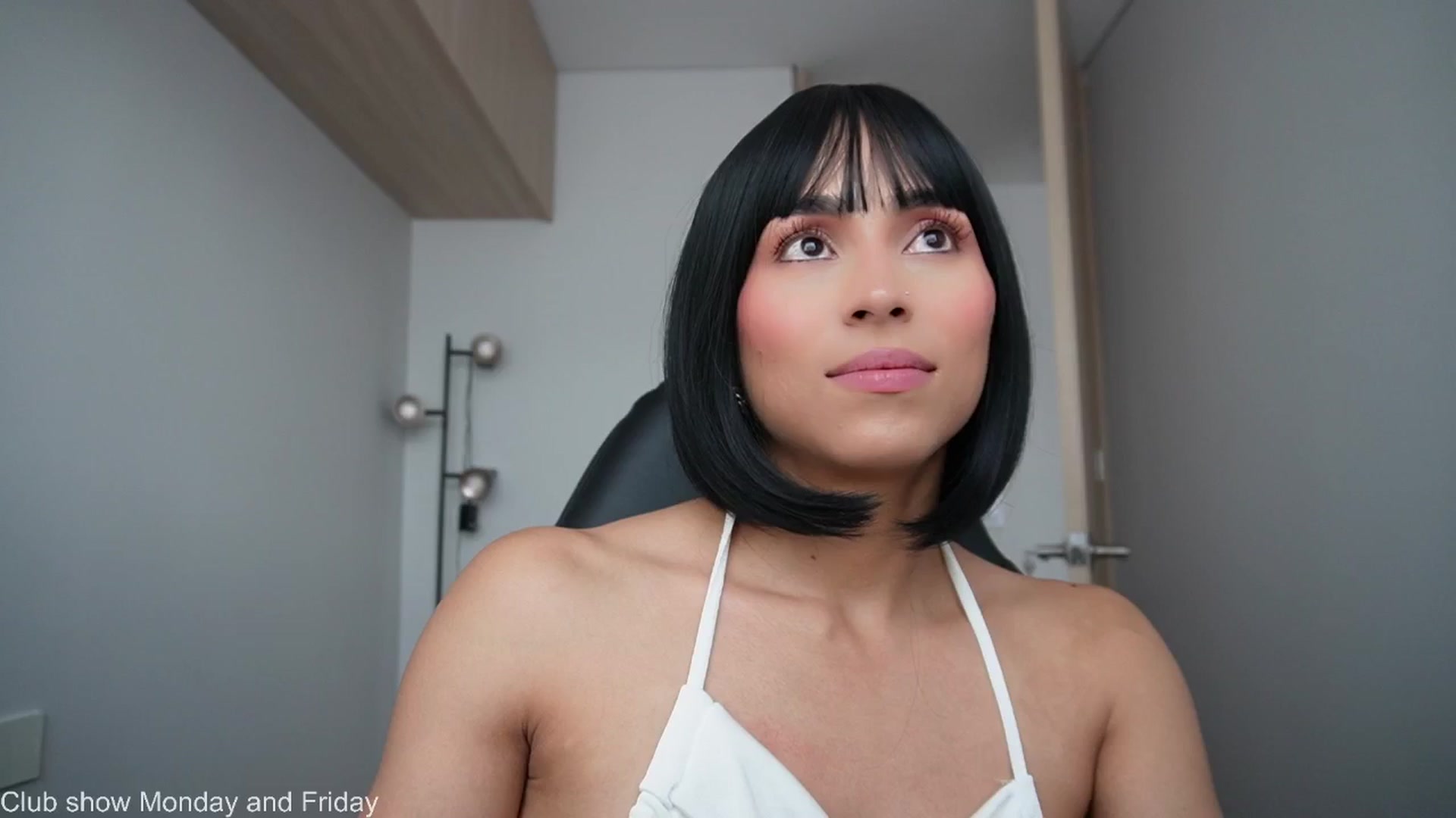 Gallery image thumbnail from Xialing's myfreecams stream on, 03/23/2026, 21:15 image 16 of 20