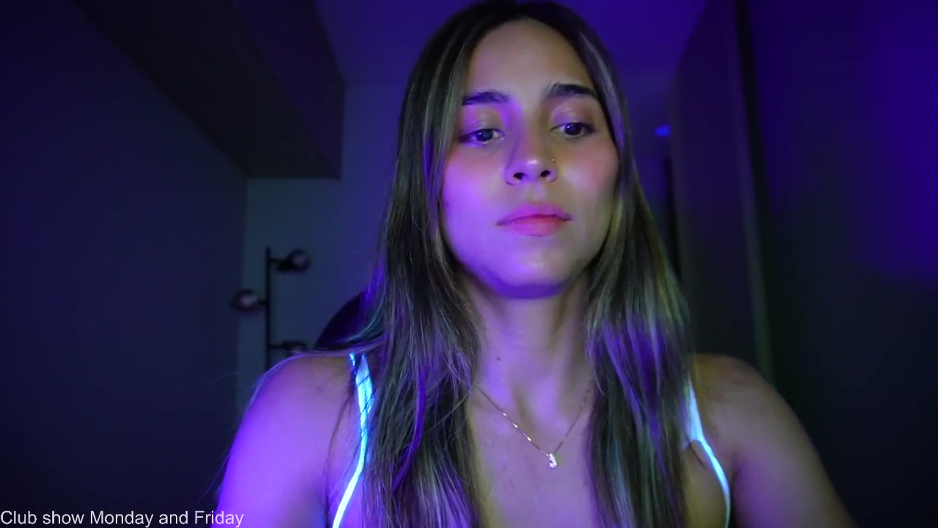 Gallery image thumbnail from Xialing's myfreecams stream on, 03/25/2026, 24:31 image 19 of 20