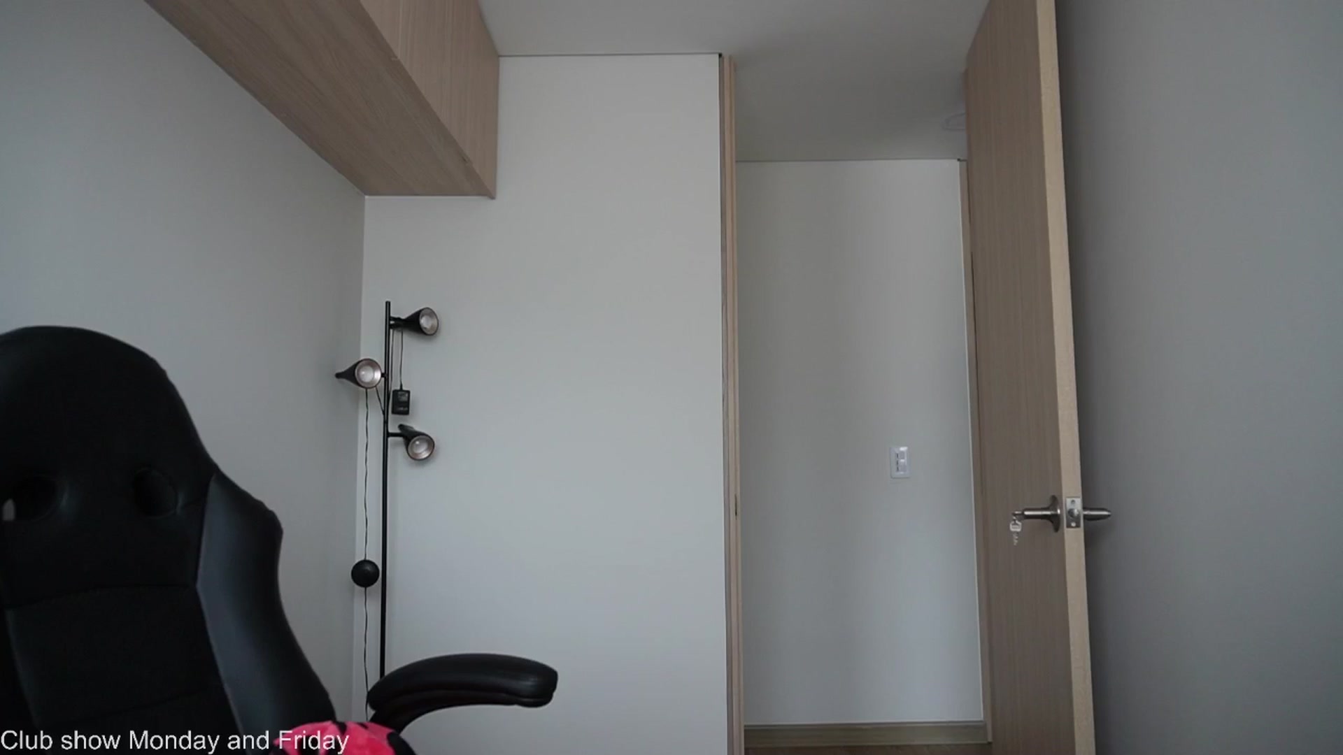 Gallery image thumbnail from Xialing's myfreecams stream on, 04/06/2026, 16:14 image 8 of 20