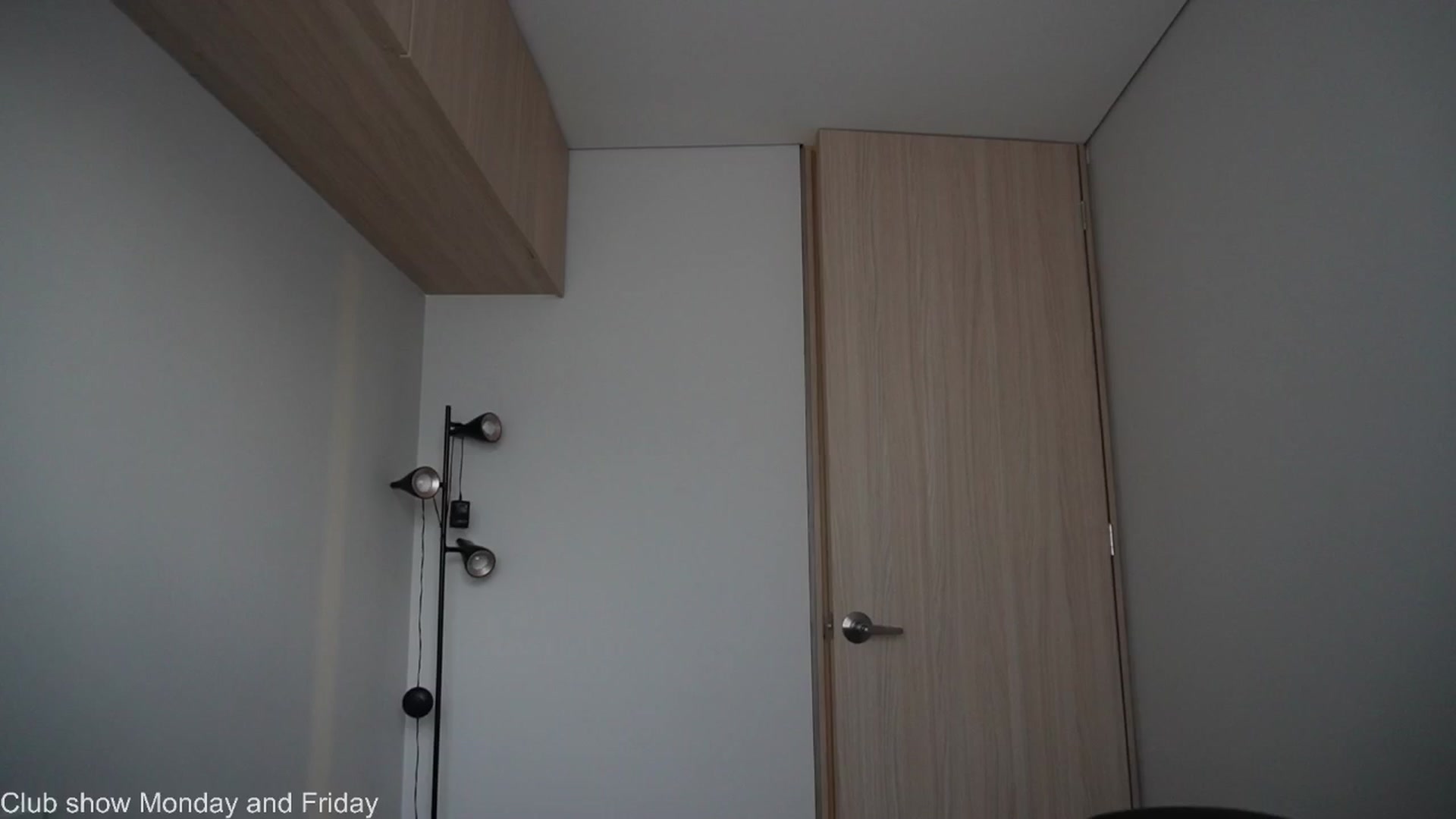 Gallery image thumbnail from Xialing's myfreecams stream on, 04/06/2026, 23:49 image 9 of 20
