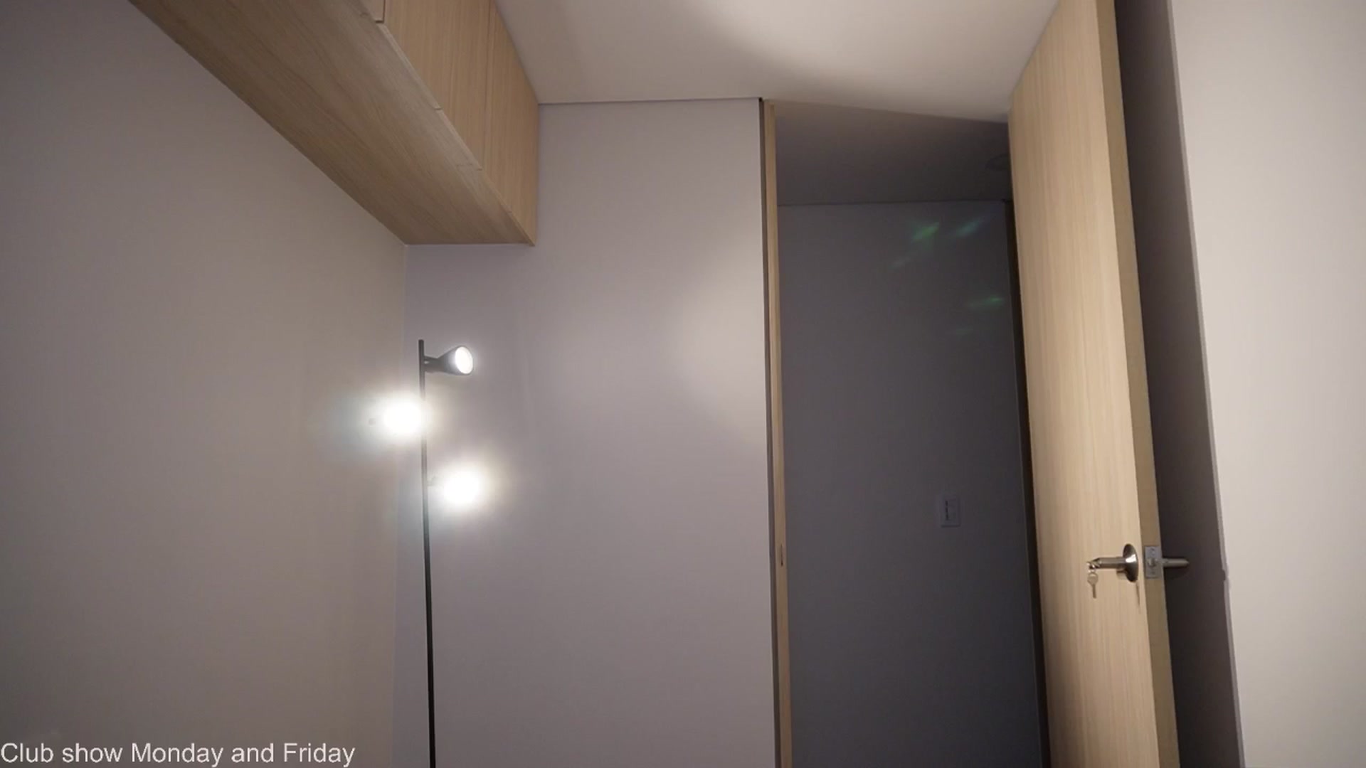Gallery image thumbnail from Xialing's myfreecams stream on, 04/14/2026, 23:52 image 7 of 20