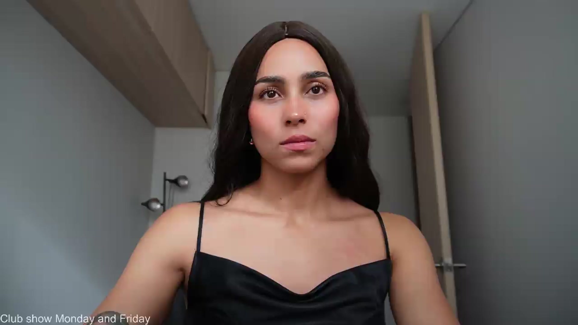 Gallery image thumbnail from Xialing's myfreecams stream on, 05/11/2026, 23:45 image 1 of 20