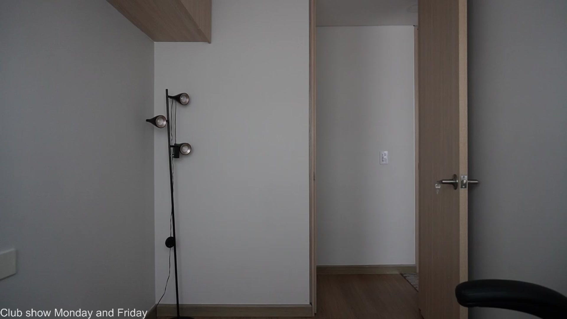 Gallery image thumbnail from Xialing's myfreecams stream on, 05/18/2026, 23:39 image 1 of 20