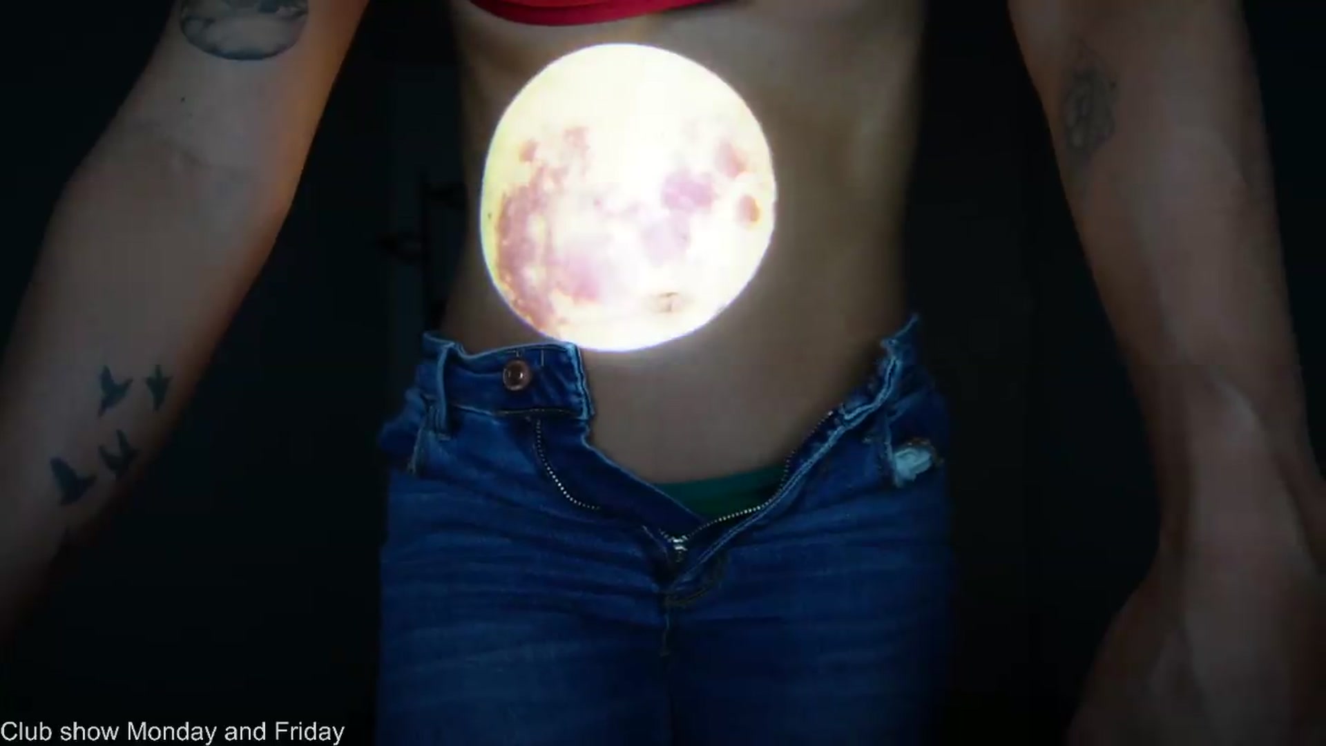 Gallery image thumbnail from Xialing's myfreecams stream on, 05/20/2026, 24:17 image 14 of 20
