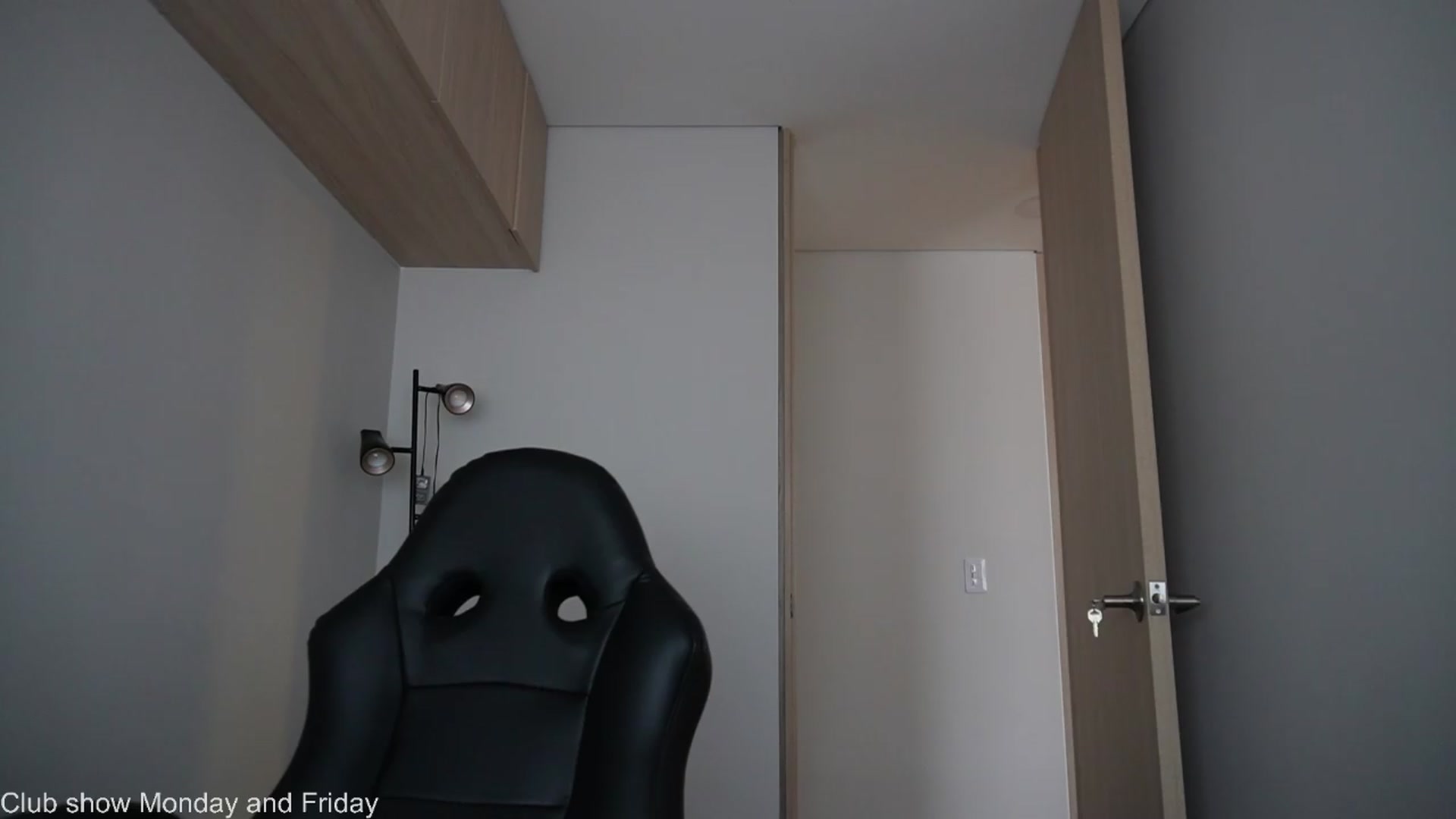 Gallery image thumbnail from Xialing's myfreecams stream on, 05/25/2026, 22:24 image 4 of 20