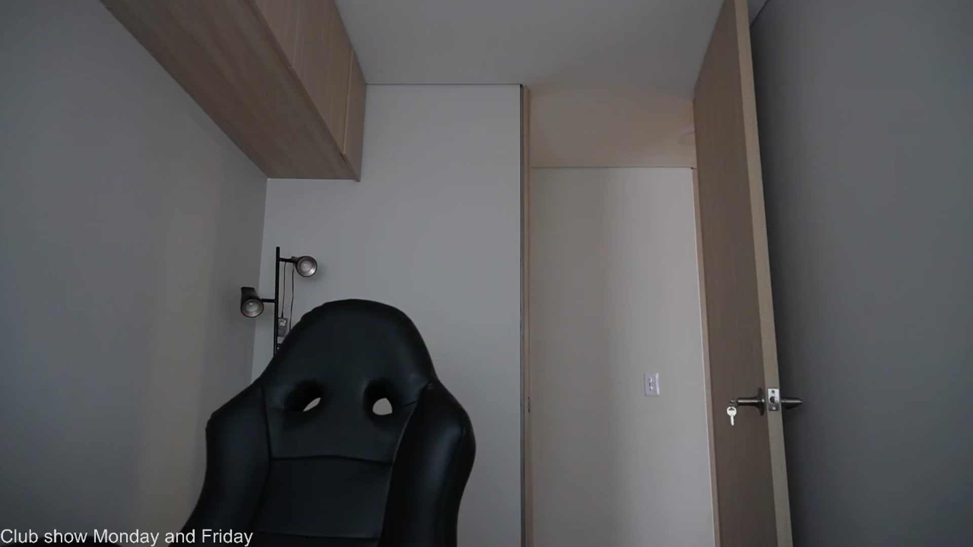 Gallery image thumbnail from Xialing's myfreecams stream on, 05/25/2026, 22:24 image 3 of 20