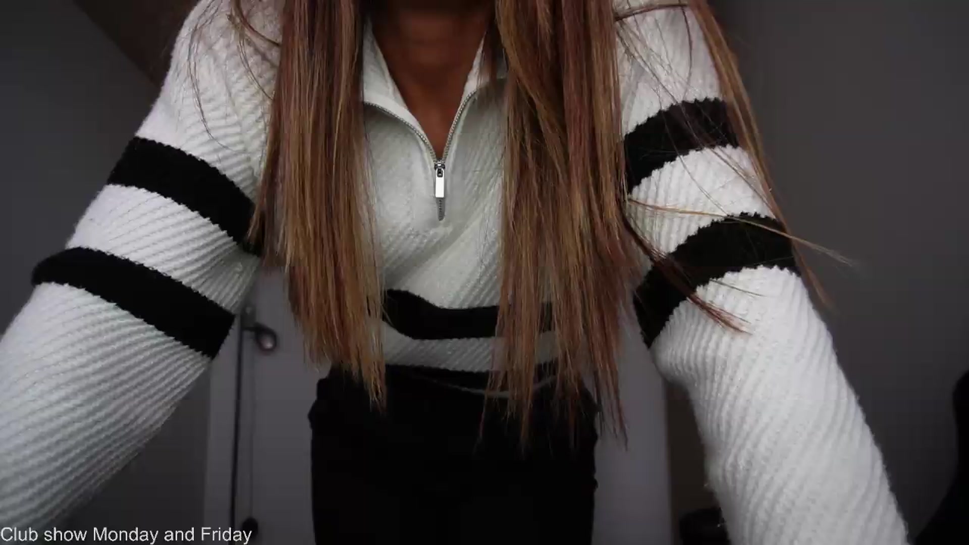 Gallery image thumbnail from Xialing's myfreecams stream on, 06/03/2026, 23:05 image 14 of 20
