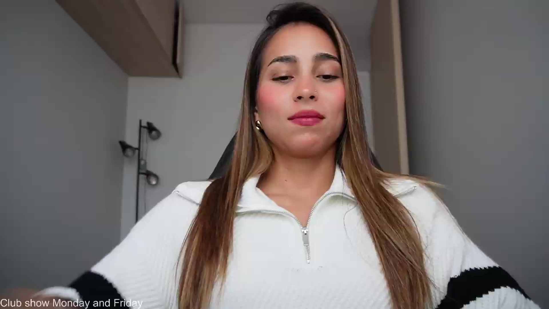 Gallery image thumbnail from Xialing's myfreecams stream on, 06/03/2026, 23:05 image 5 of 20