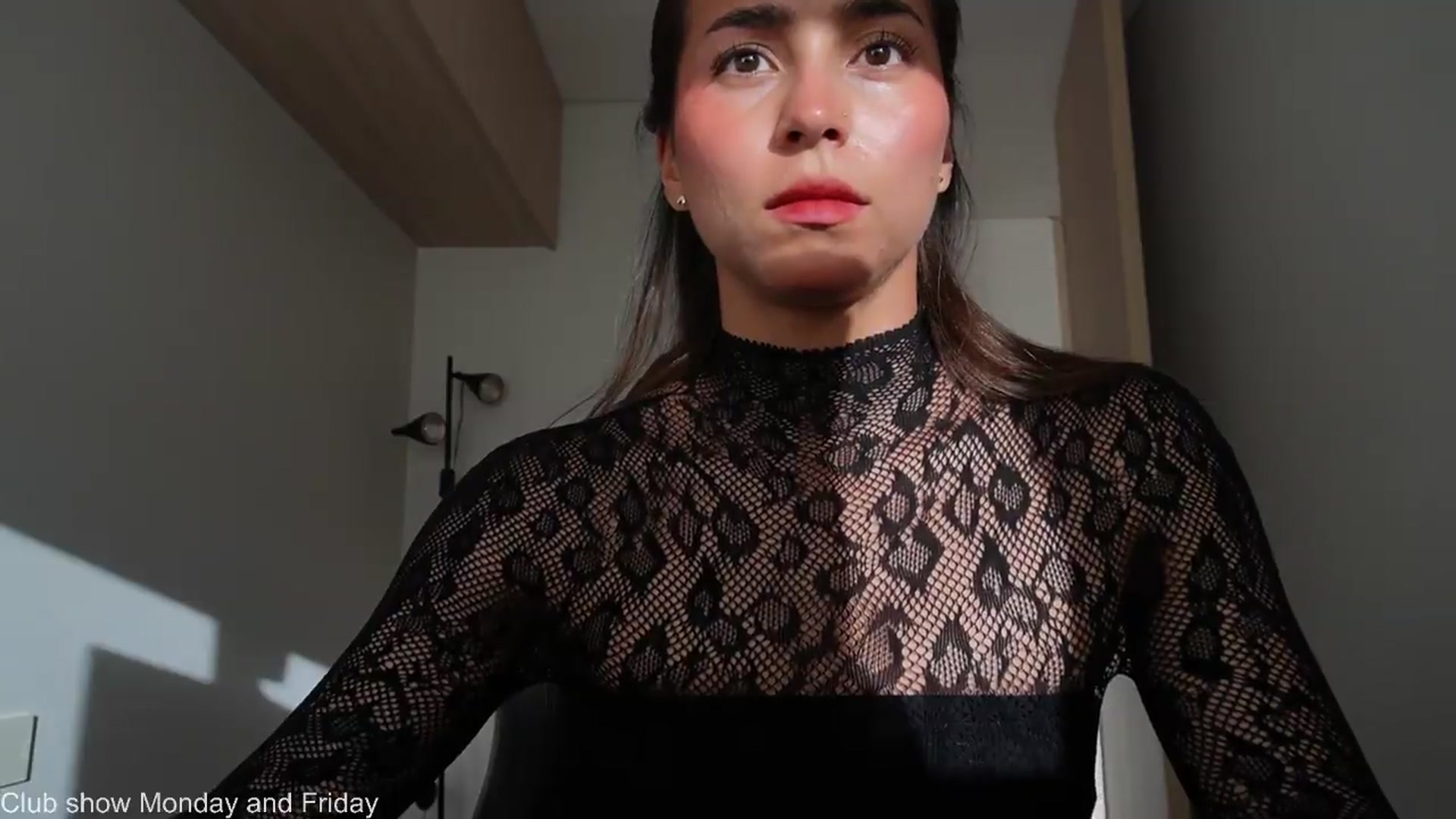 Gallery image thumbnail from Xialing's myfreecams stream on, 06/24/2026, 22:15 image 18 of 20
