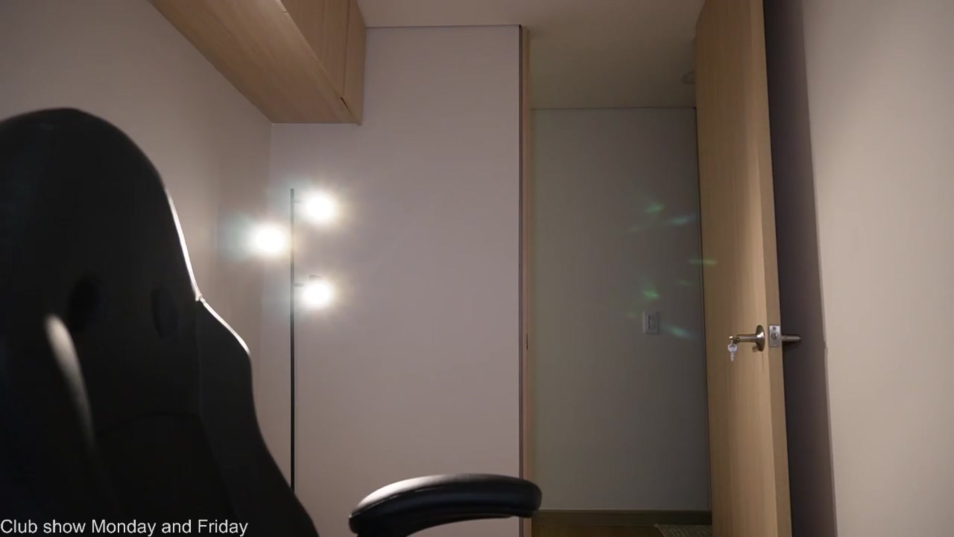 Gallery image thumbnail from Xialing's myfreecams stream on, 06/30/2026, 23:58 image 19 of 20