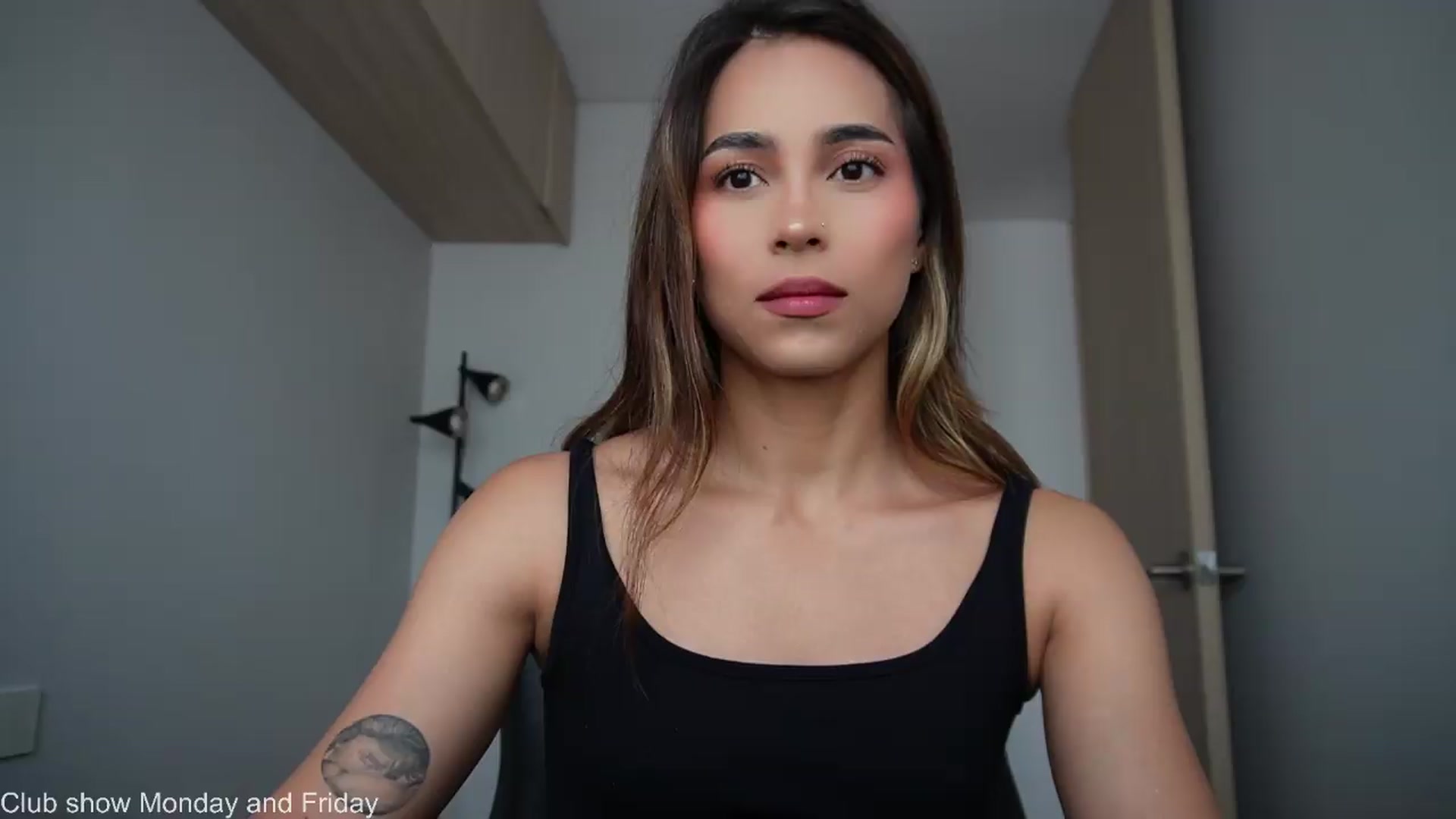 Gallery image thumbnail from Xialing's myfreecams stream on, 06/30/2026, 23:58 image 1 of 20