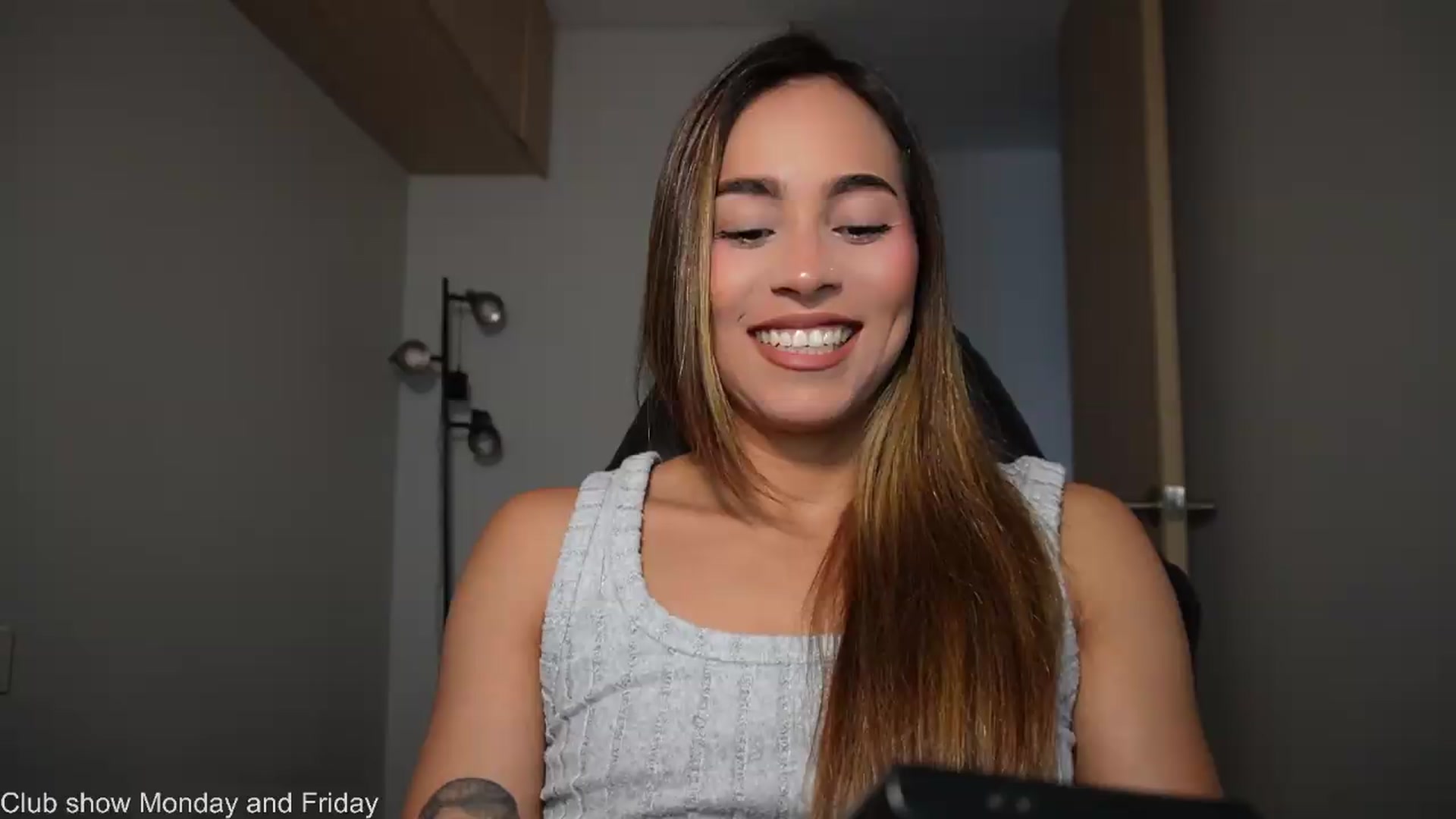 Gallery image thumbnail from Xialing's myfreecams stream on, 07/03/2026, 23:49 image 4 of 20
