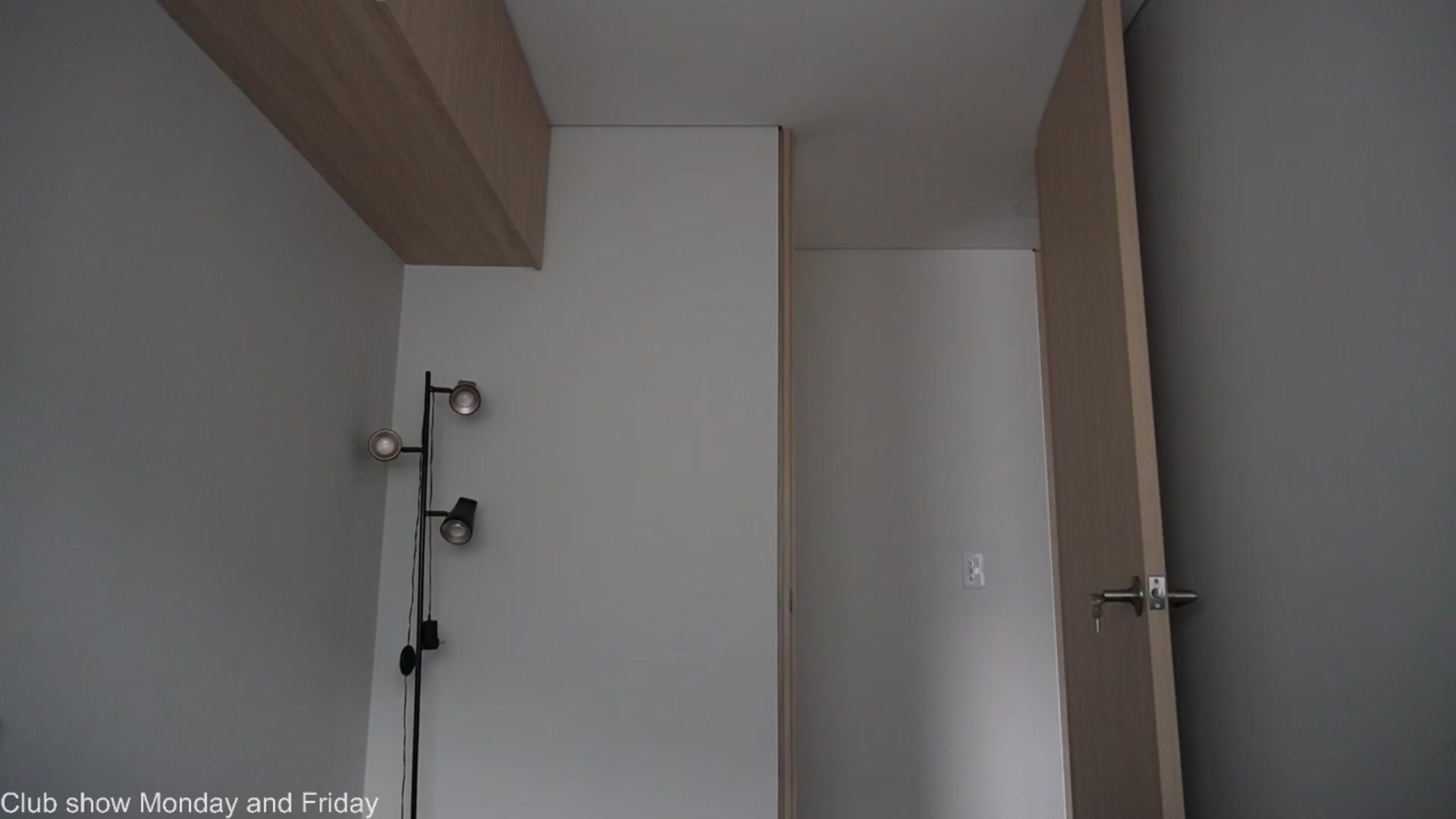 Gallery image thumbnail from Xialing's myfreecams stream on, 07/10/2026, 23:48 image 1 of 20