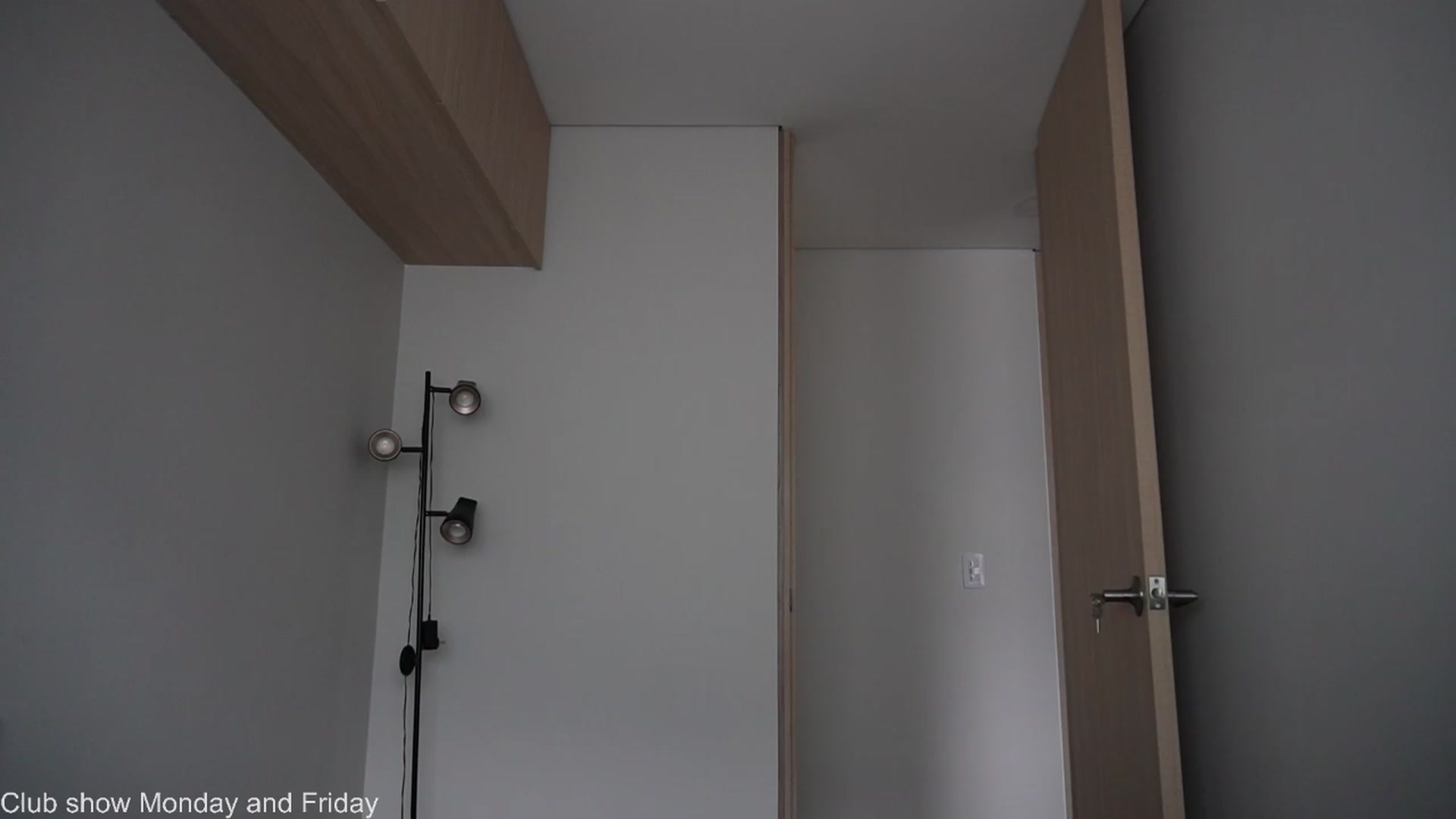 Gallery image thumbnail from Xialing's myfreecams stream on, 07/10/2026, 23:48 image 3 of 20