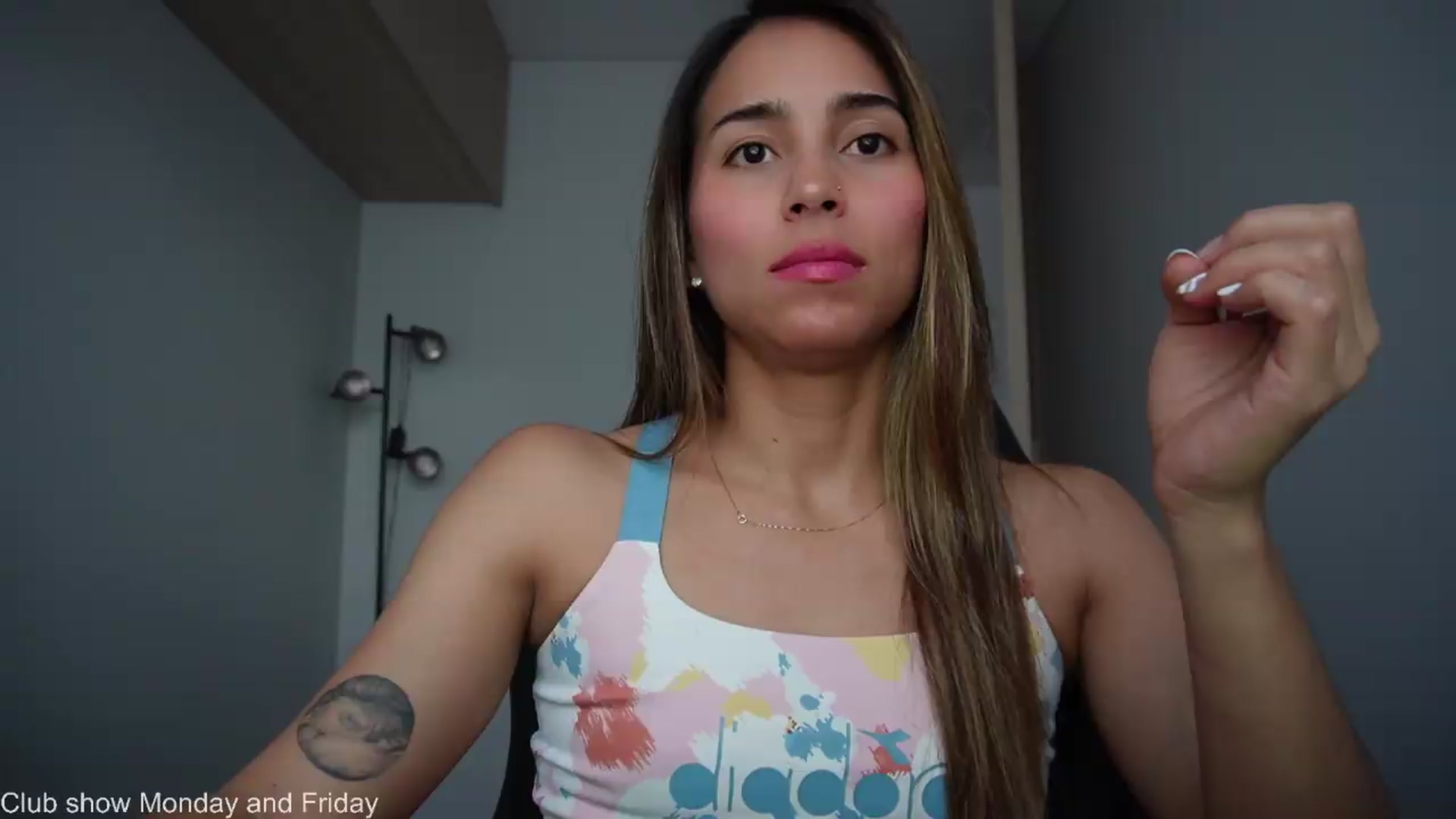 Gallery image thumbnail from Xialing's myfreecams stream on, 07/22/2026, 23:12 image 11 of 20
