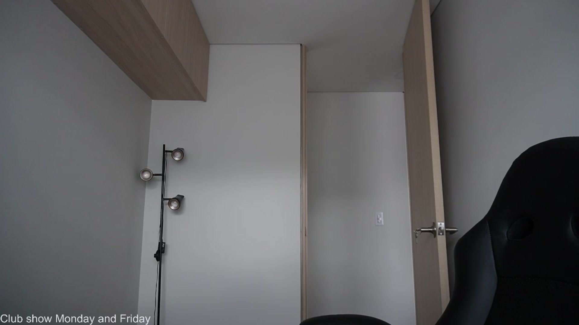 Gallery image thumbnail from Xialing's myfreecams stream on, 07/28/2026, 24:02 image 6 of 20