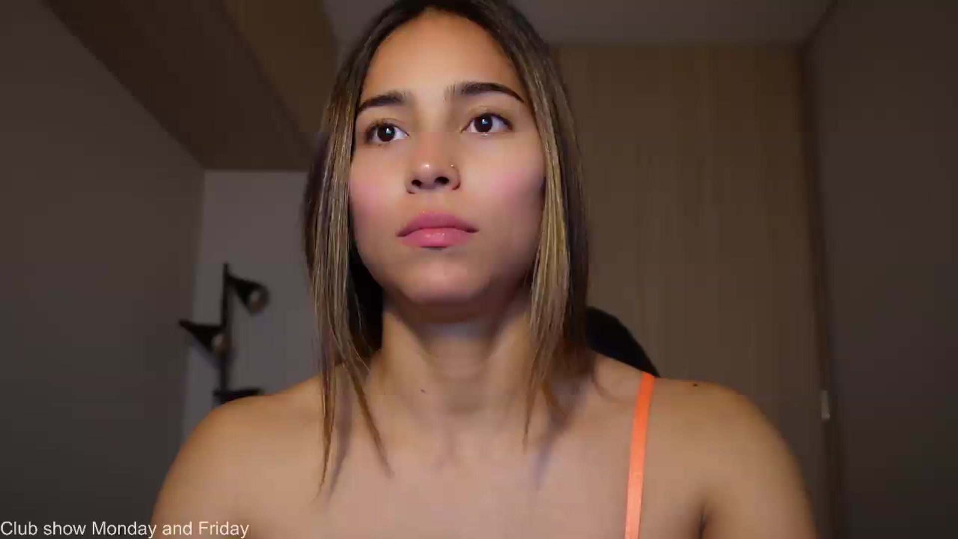 Gallery image thumbnail from Xialing's myfreecams stream on, 08/17/2026, 23:53 image 20 of 20