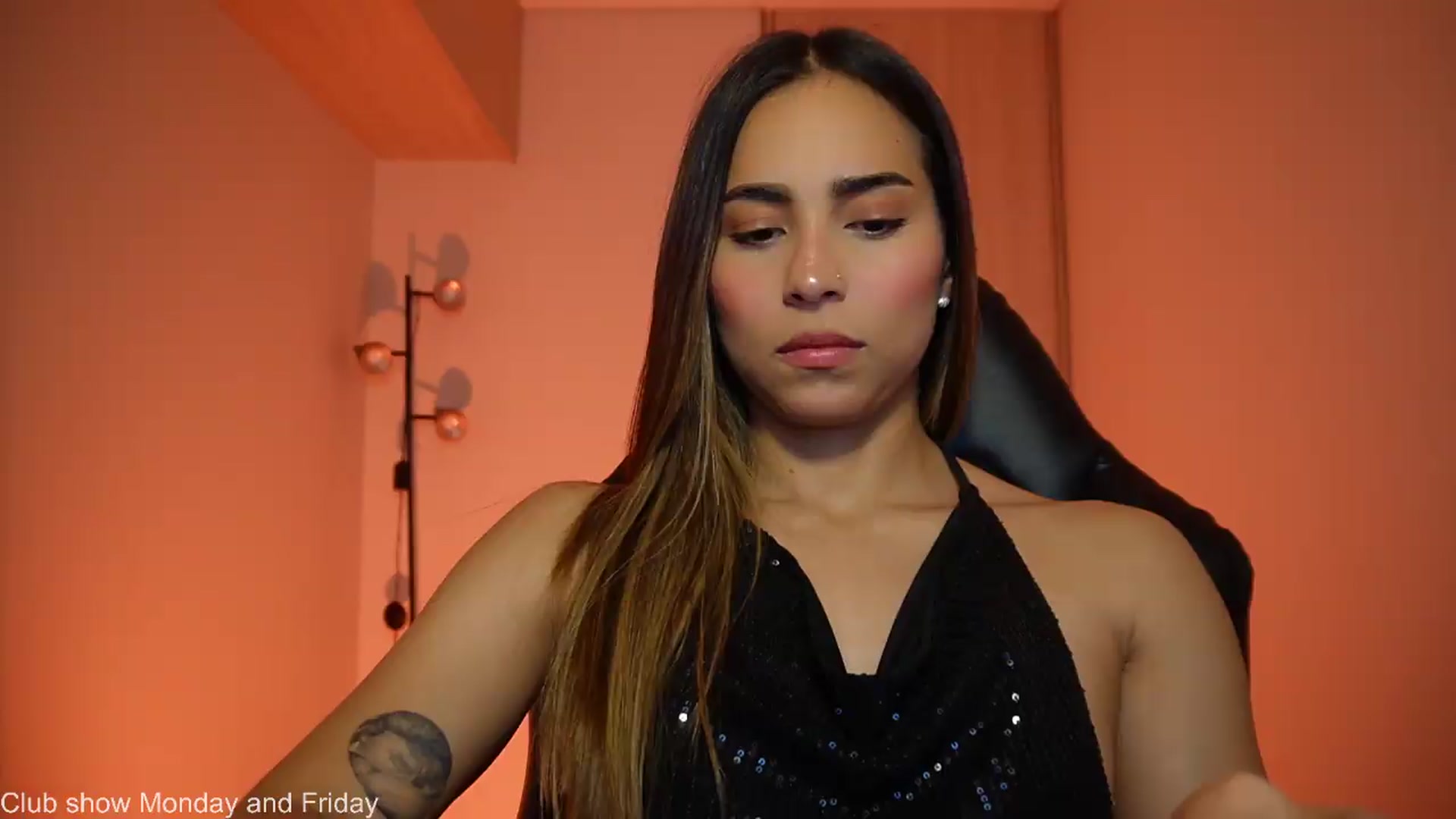 Gallery image thumbnail from Xialing's myfreecams stream on, 09/02/2026, 05:22 image 12 of 20