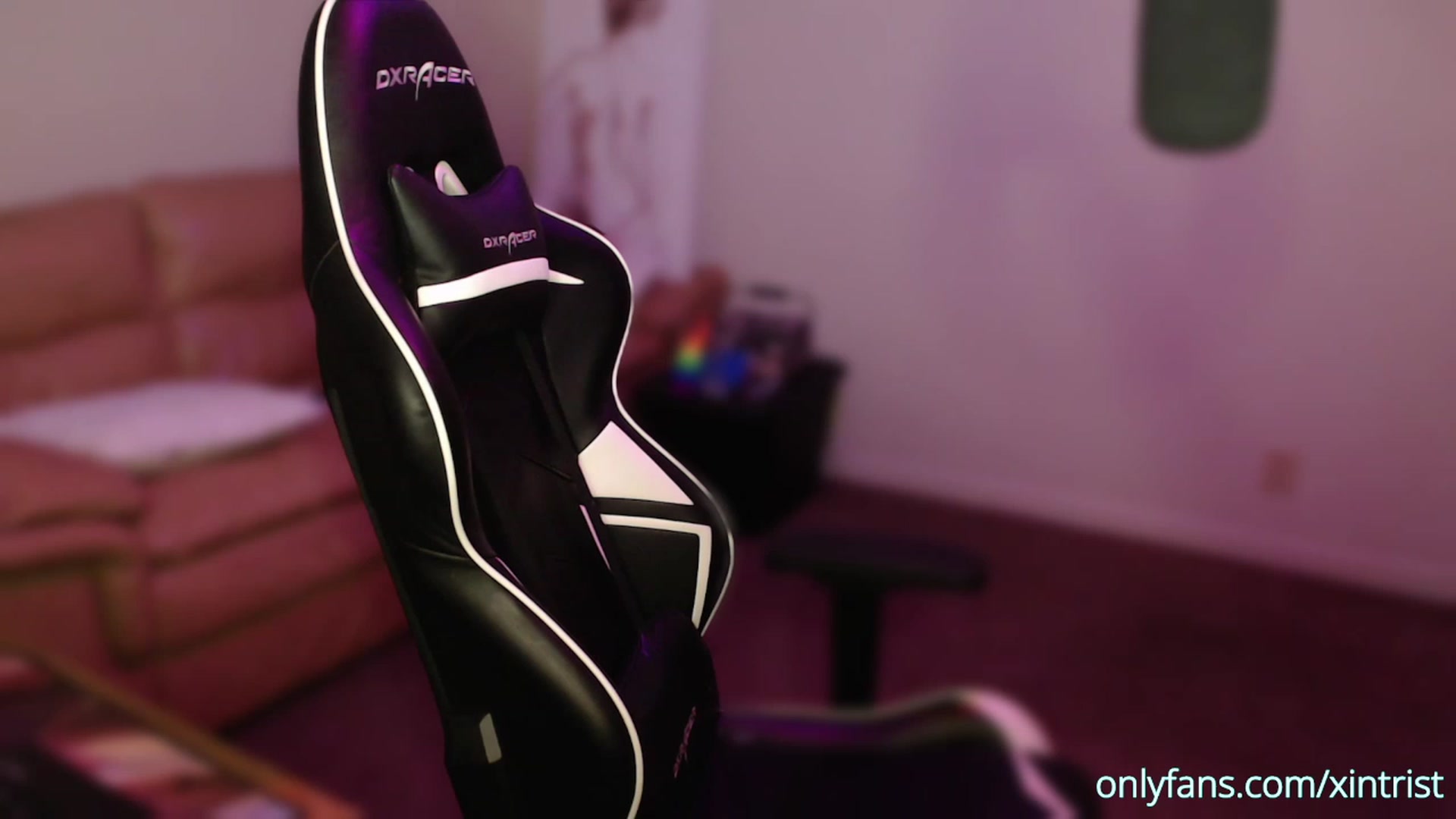 Gallery image thumbnail from Xintrist's myfreecams stream on, 07/07/2023, 02:46 image 3 of 20
