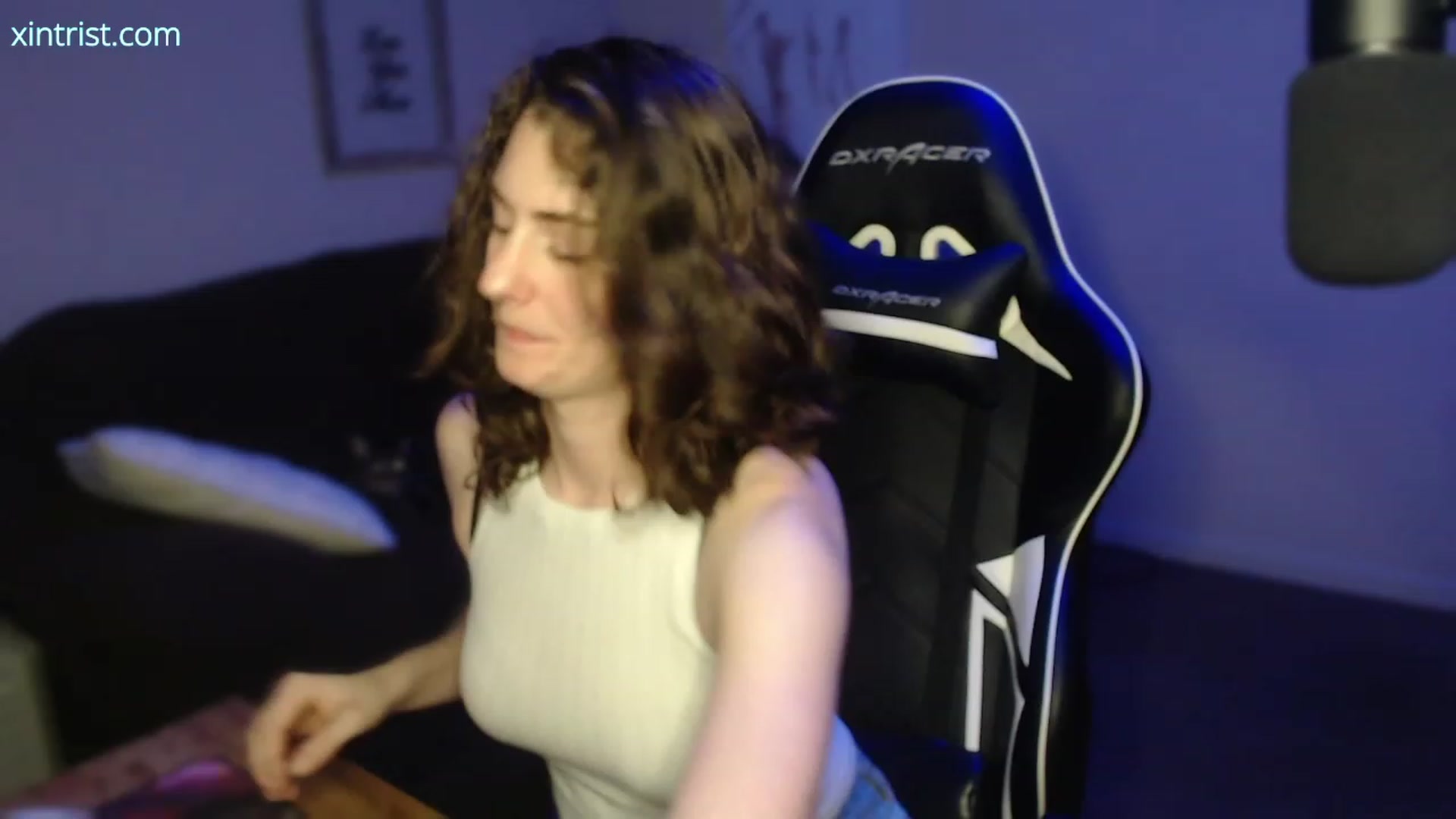 Gallery image thumbnail from Xintrist's myfreecams stream on, 07/26/2023, 01:47 image 15 of 20