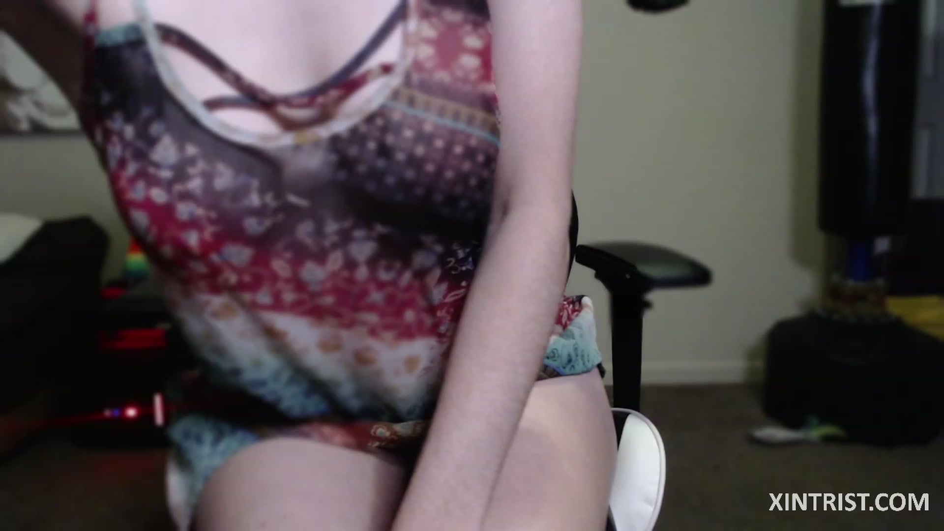 Gallery image thumbnail from Xintrist's myfreecams stream on, 08/03/2023, 03:00 image 15 of 20