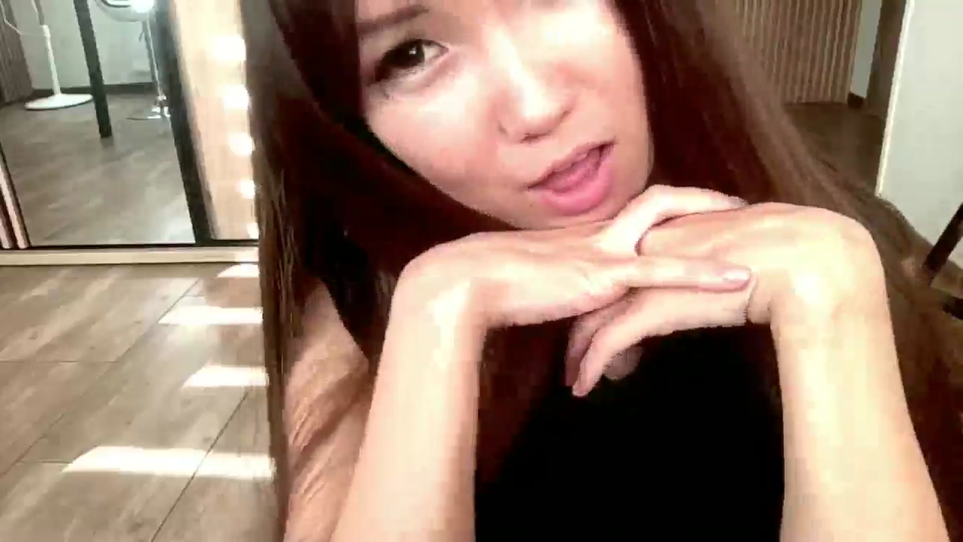 Gallery image thumbnail from Xiu77Mei's myfreecams stream on, 09/15/2025, 14:31 image 6 of 20