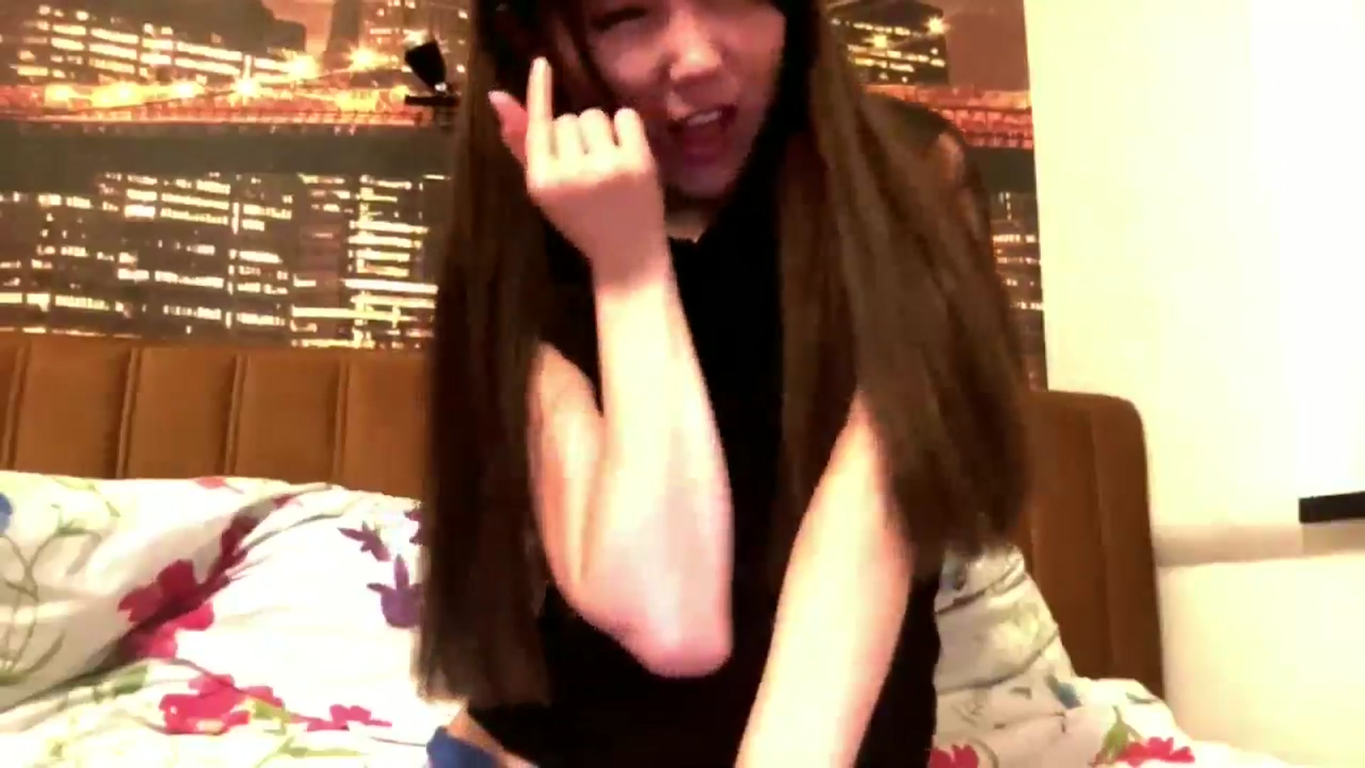 Gallery image thumbnail from Xiu77Mei's myfreecams stream on, 09/15/2025, 18:54 image 12 of 20