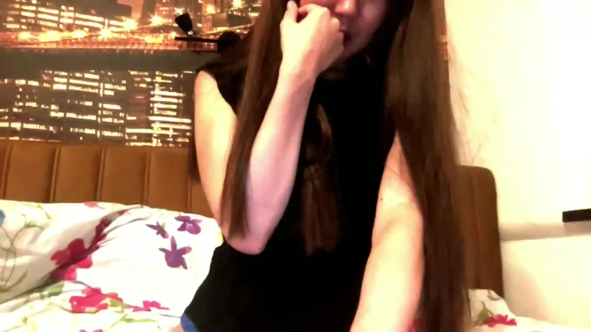 Gallery image thumbnail from Xiu77Mei's myfreecams stream on, 09/15/2025, 18:54 image 11 of 20