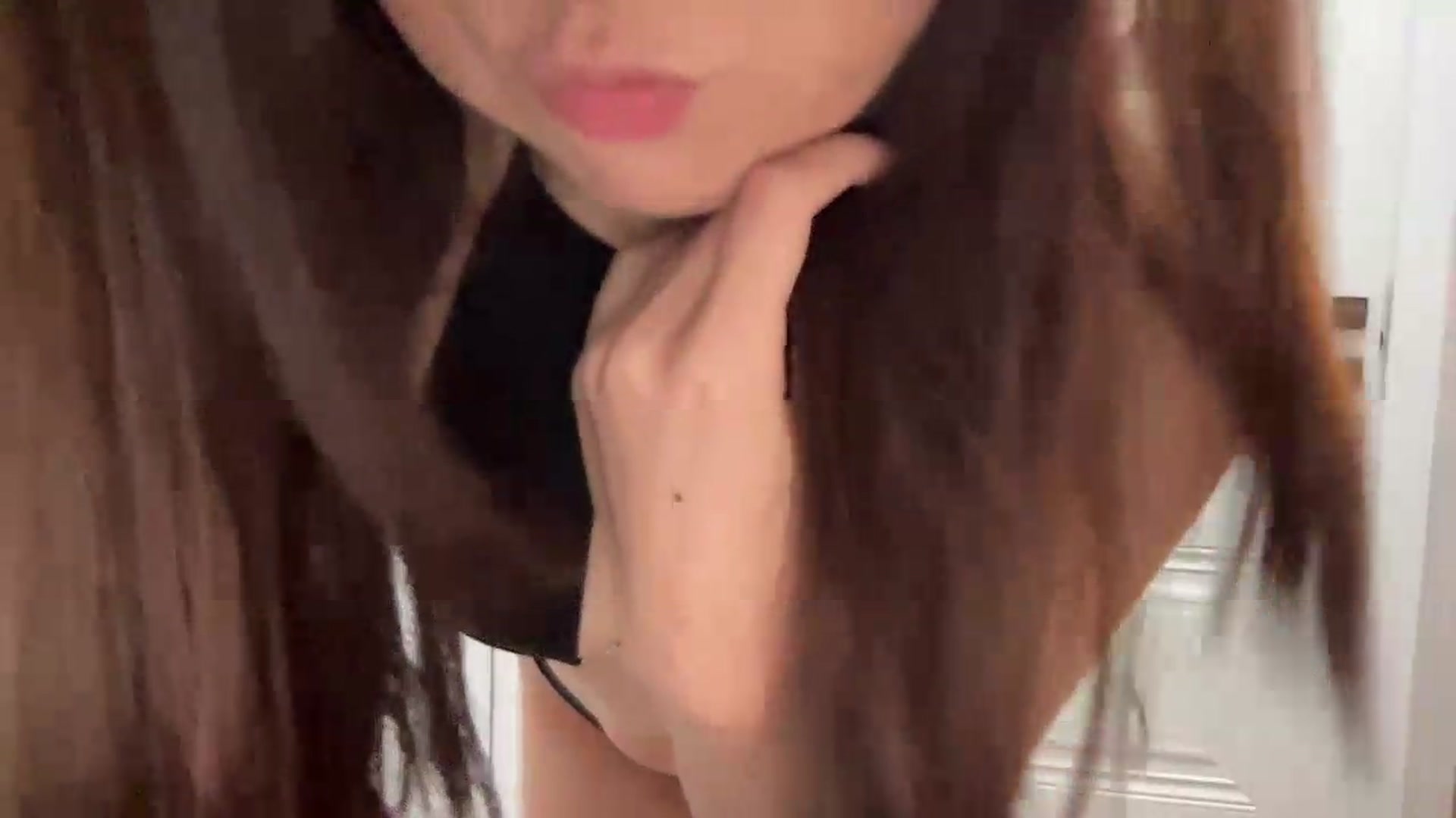Gallery image thumbnail from Xiu77Mei's myfreecams stream on, 07/19/2026, 11:28 image 4 of 20