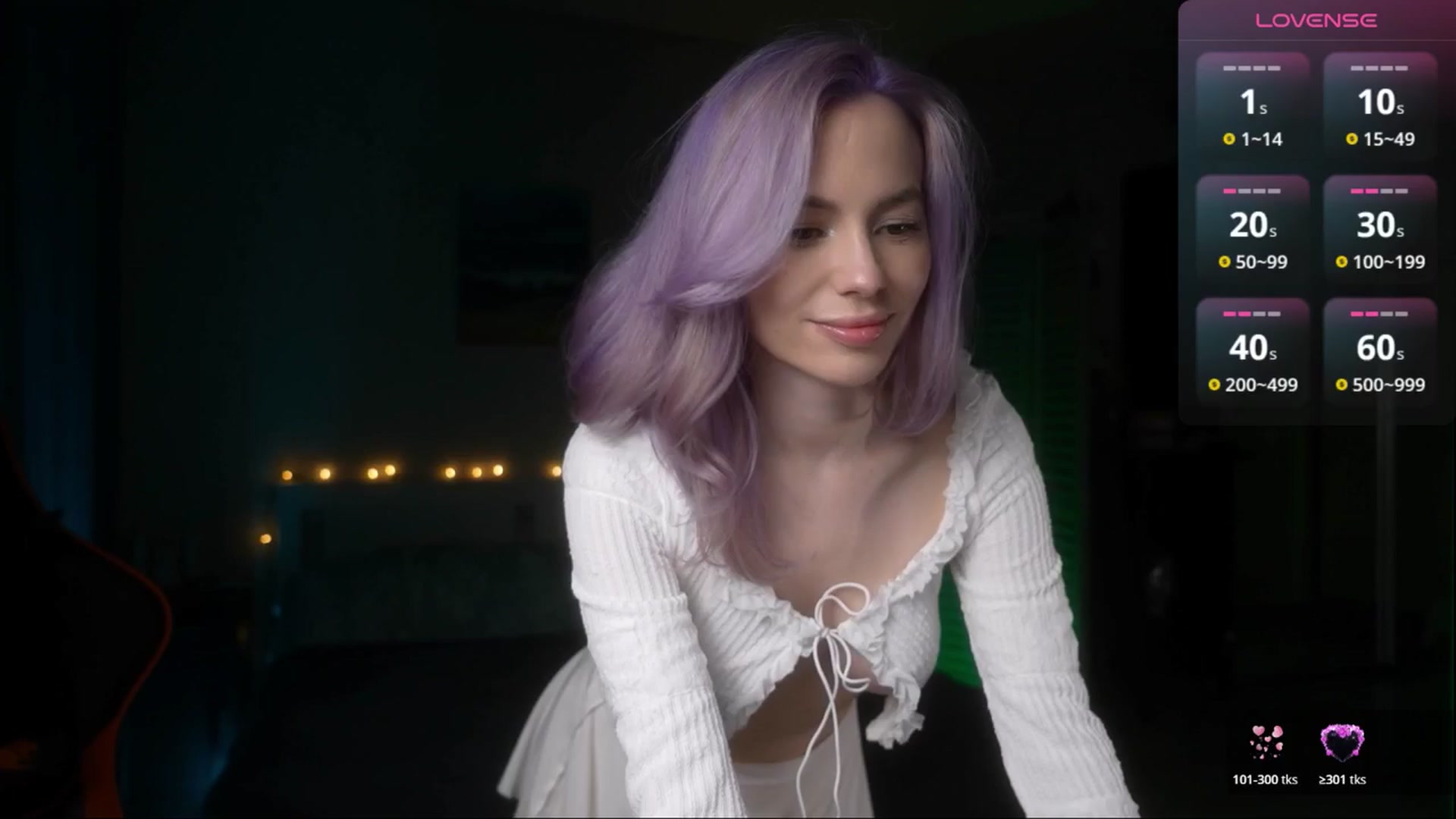 Gallery image thumbnail from Xkuxie's myfreecams stream on, 04/11/2026, 19:00 image 15 of 20