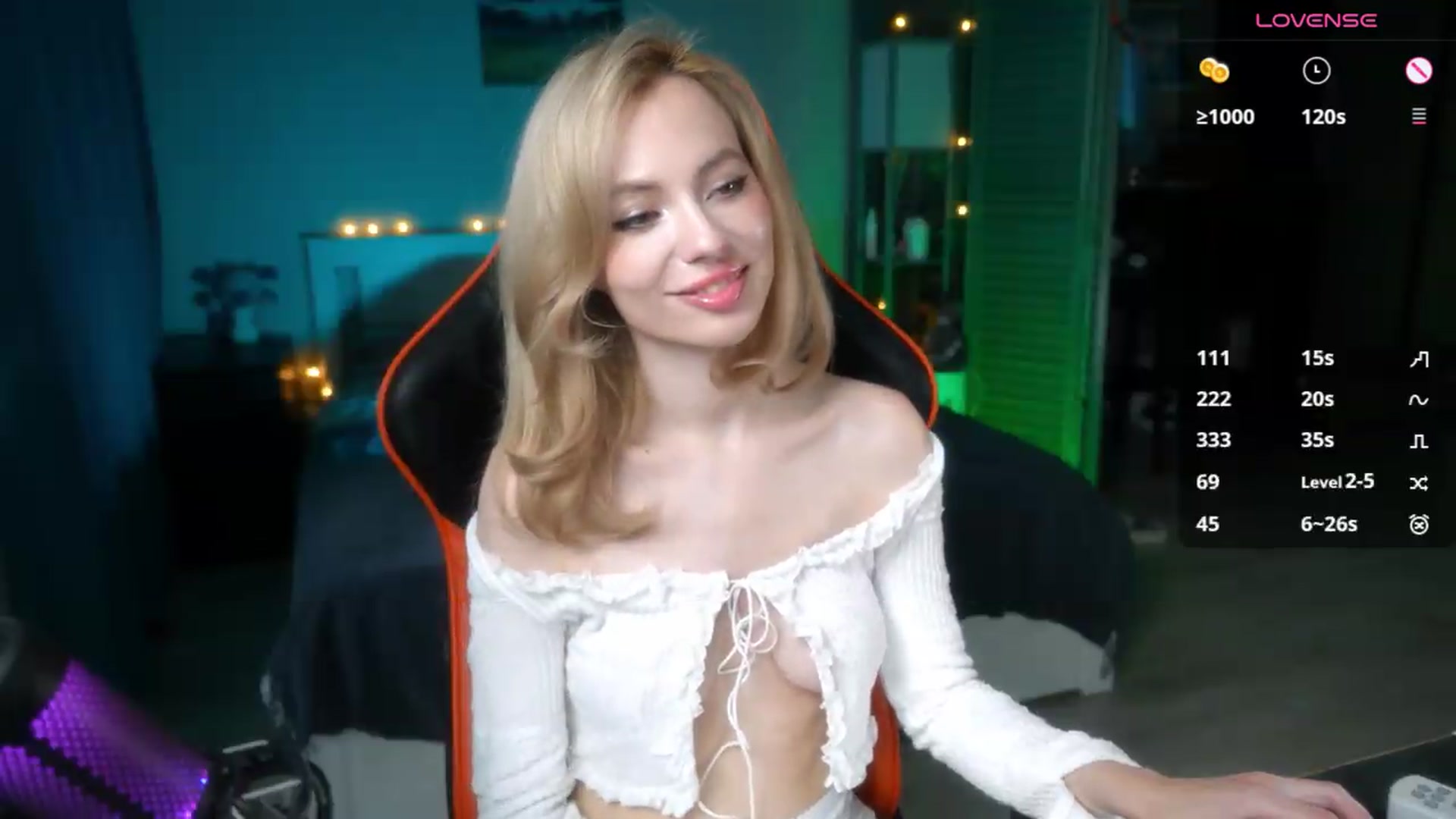 Gallery image thumbnail from Xkuxie's myfreecams stream on, 08/01/2026, 13:26 image 14 of 20