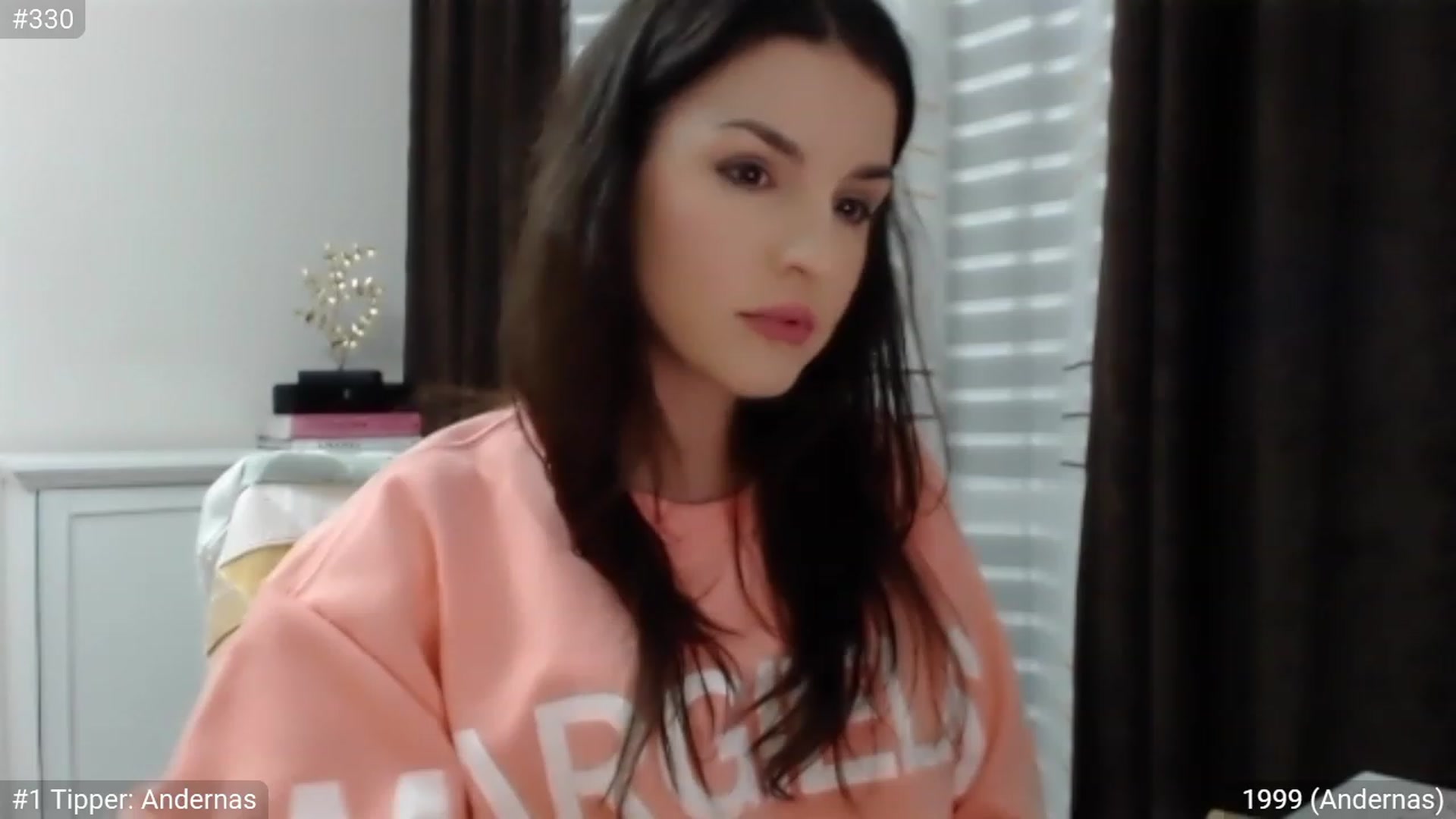 Gallery image thumbnail from XmasXcitedGal's myfreecams stream on, 12/03/2022, 19:15 image 15 of 20