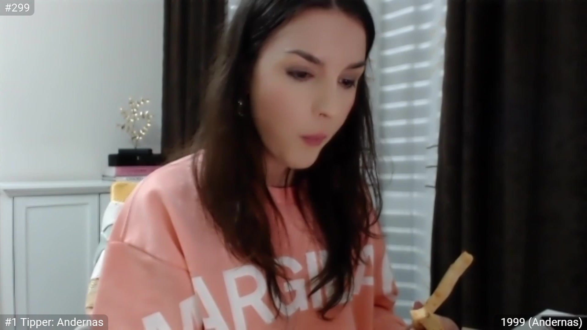 Gallery image thumbnail from XmasXcitedGal's myfreecams stream on, 12/03/2022, 21:08 image 9 of 20