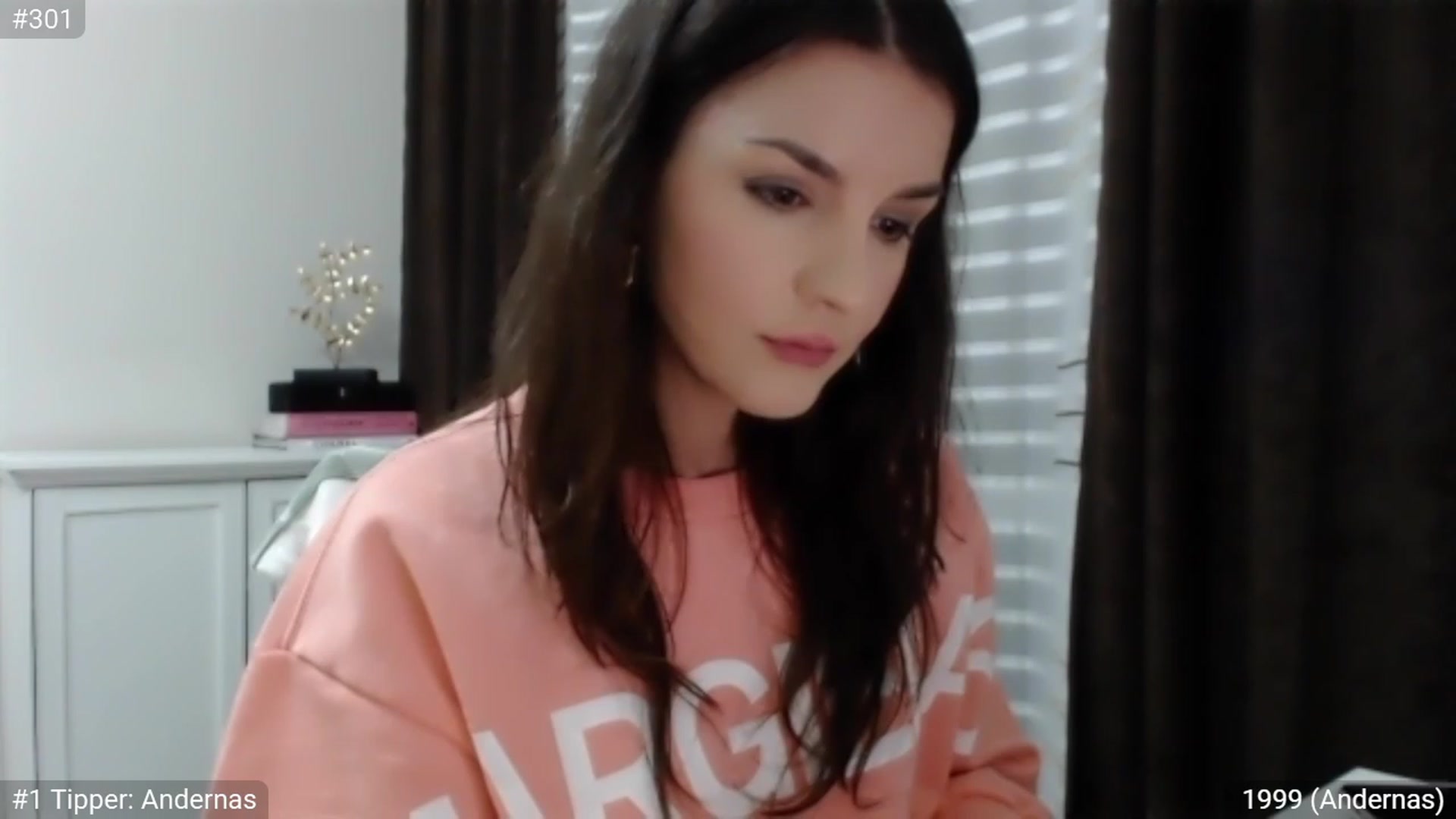 Gallery image thumbnail from XmasXcitedGal's myfreecams stream on, 12/03/2022, 21:08 image 12 of 20