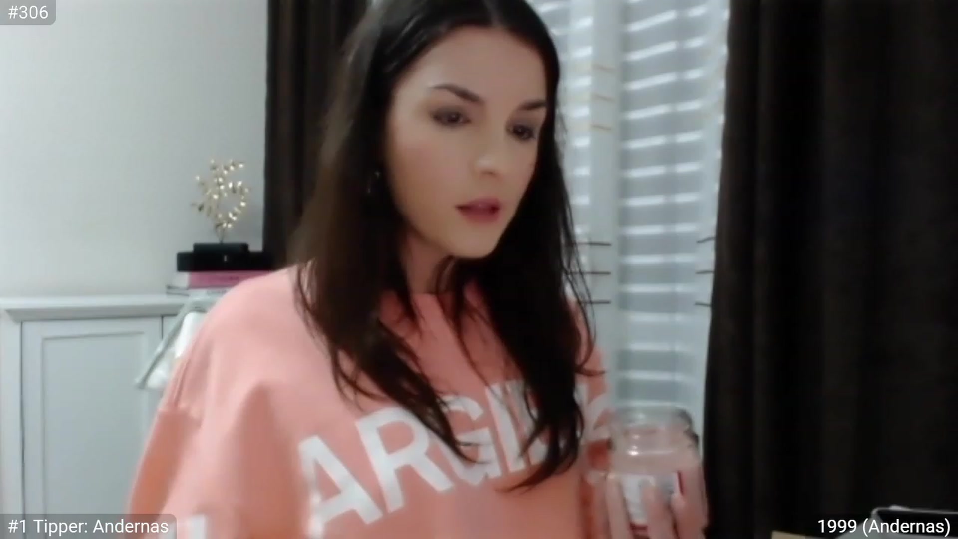 Gallery image thumbnail from XmasXcitedGal's myfreecams stream on, 12/03/2022, 21:08 image 7 of 20