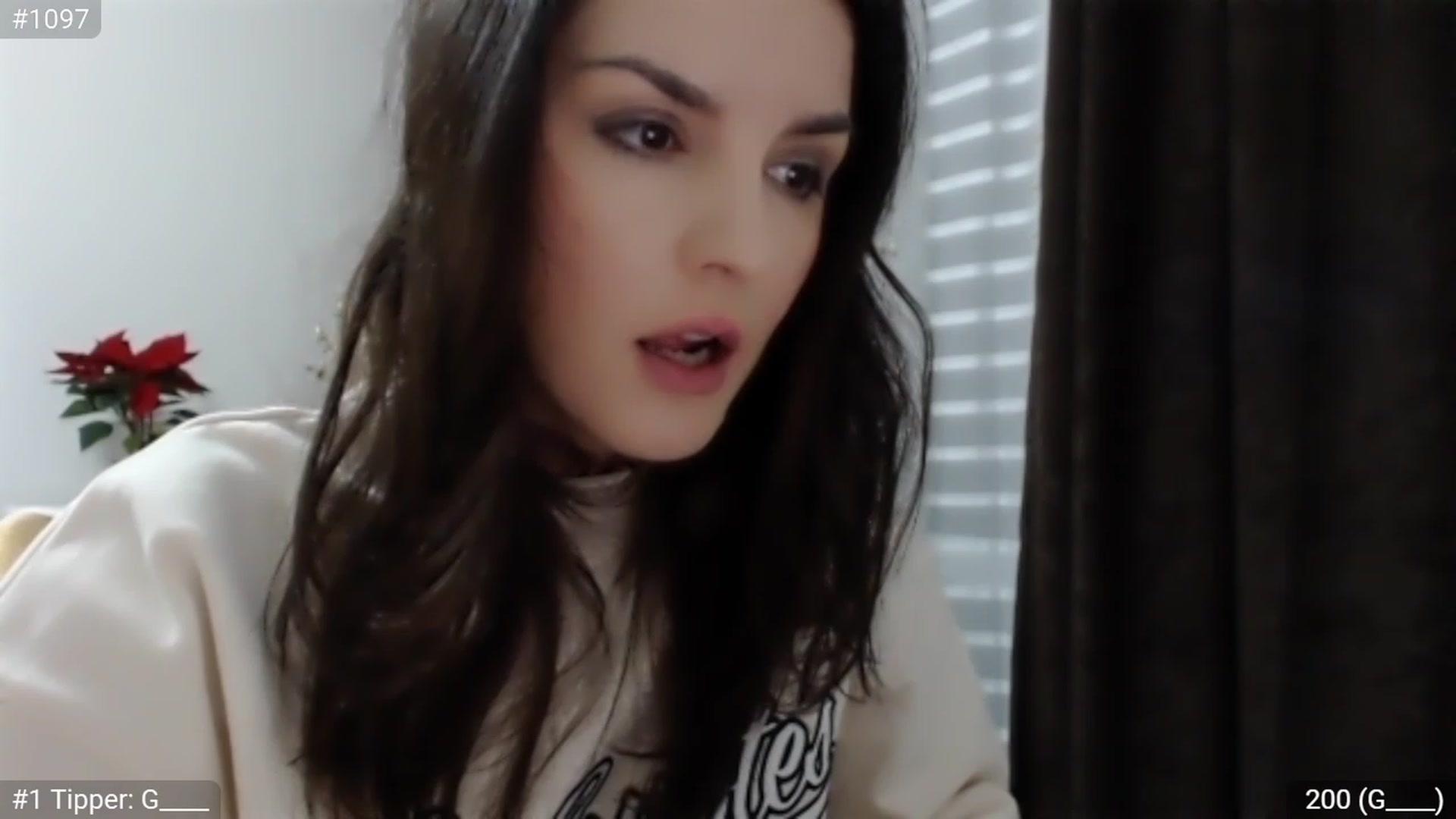 Gallery image thumbnail from XmasXcitedGal's myfreecams stream on, 12/10/2022, 23:14 image 4 of 20