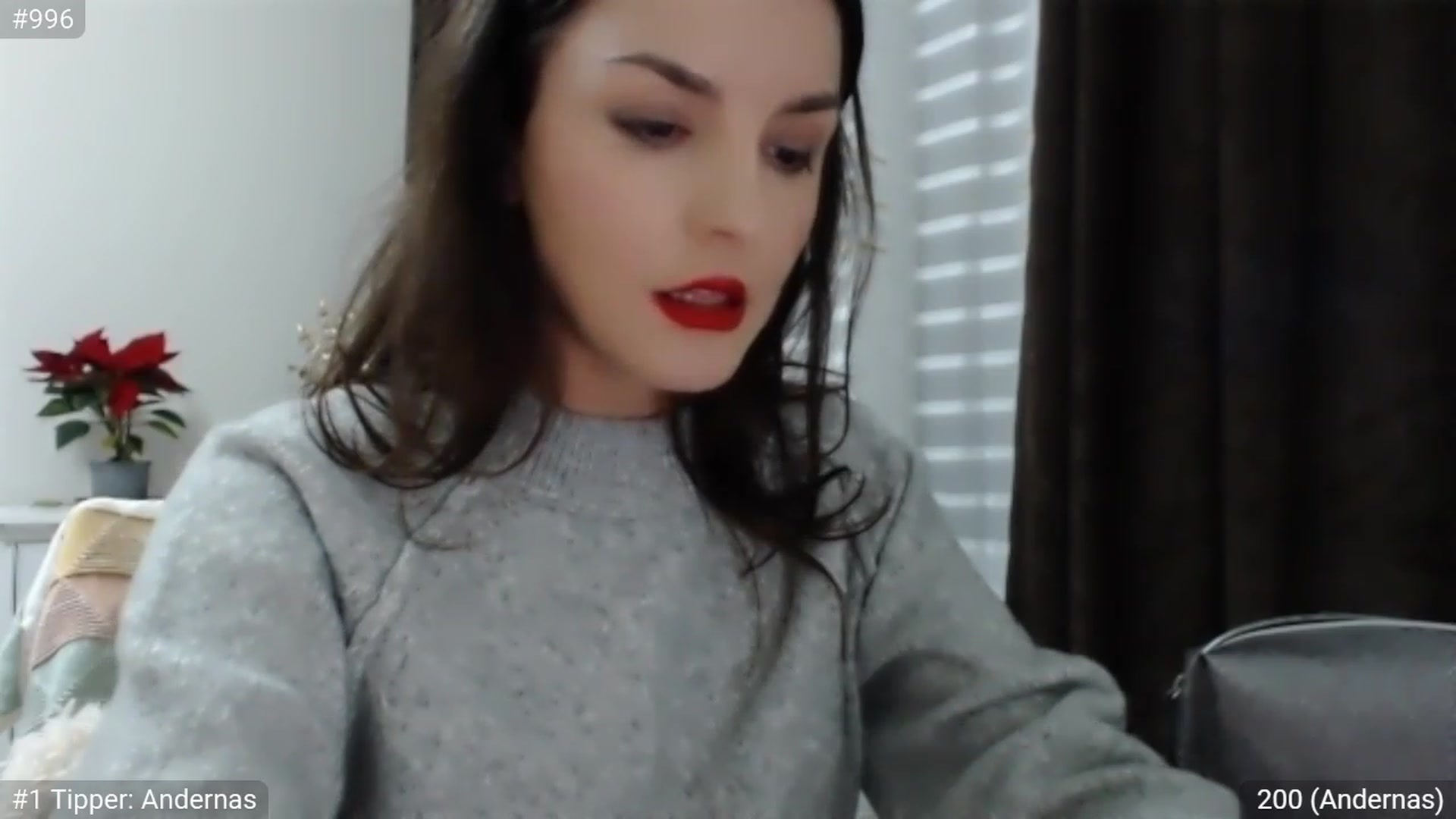 Gallery image thumbnail from XmasXcitedGal's myfreecams stream on, 12/12/2022, 24:29 image 20 of 20