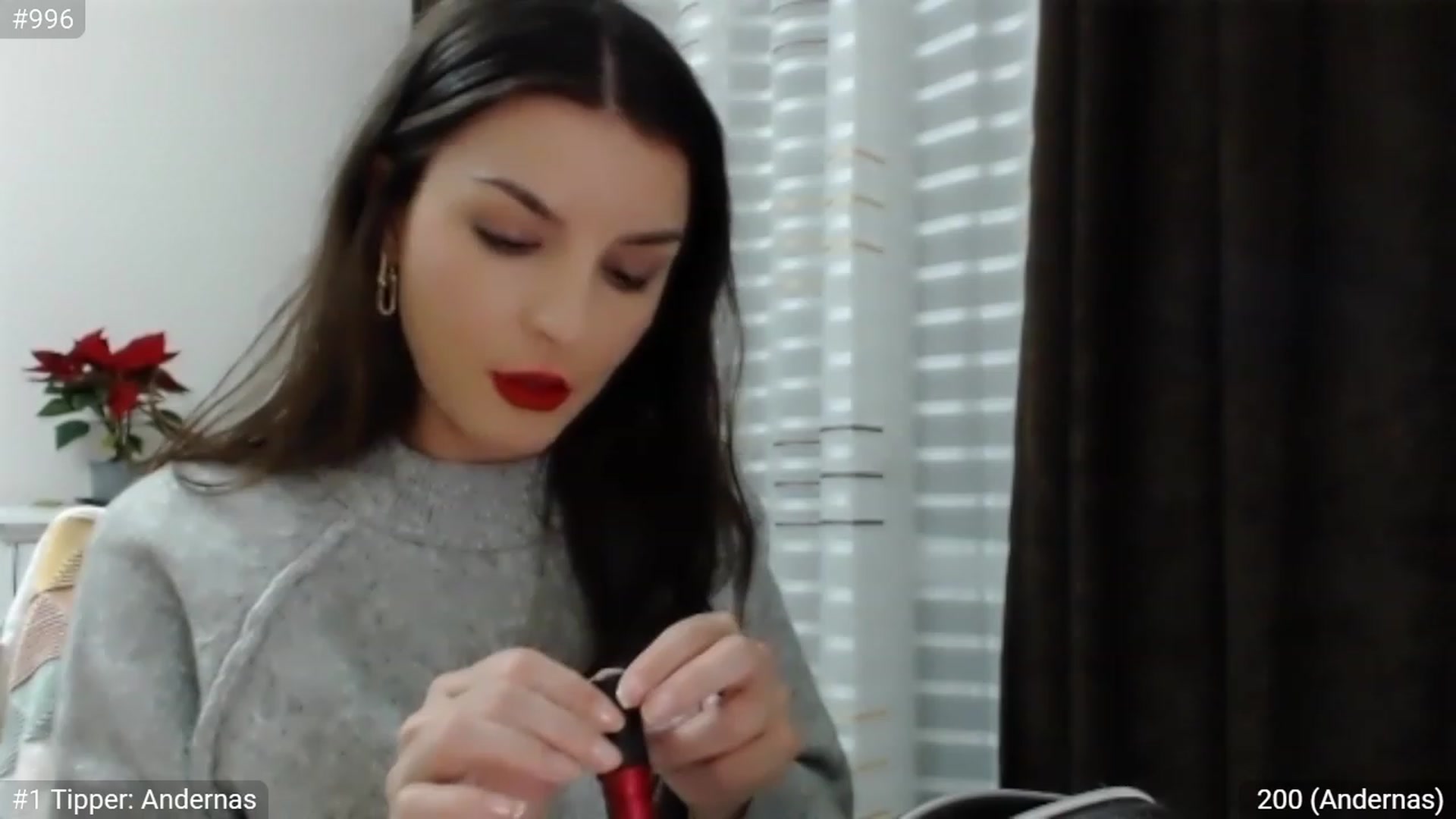 Gallery image thumbnail from XmasXcitedGal's myfreecams stream on, 12/12/2022, 24:29 image 12 of 20