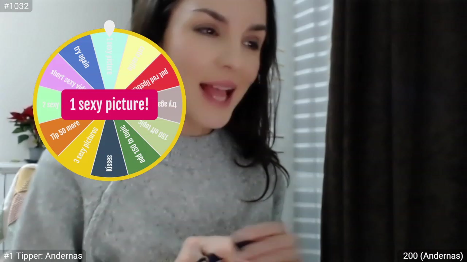 Gallery image thumbnail from XmasXcitedGal's myfreecams stream on, 12/12/2022, 24:29 image 3 of 20