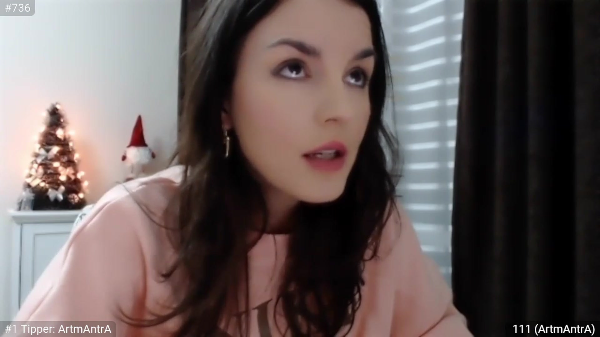 Gallery image thumbnail from XmasXcitedGal's myfreecams stream on, 12/17/2022, 24:02 image 9 of 20