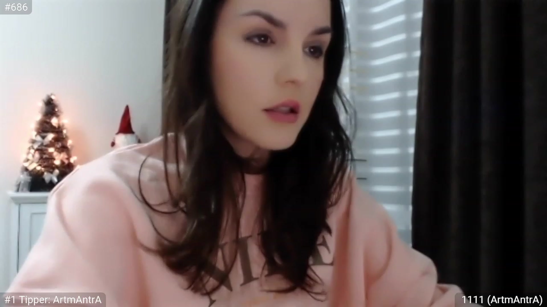 Gallery image thumbnail from XmasXcitedGal's myfreecams stream on, 12/17/2022, 01:39 image 7 of 20