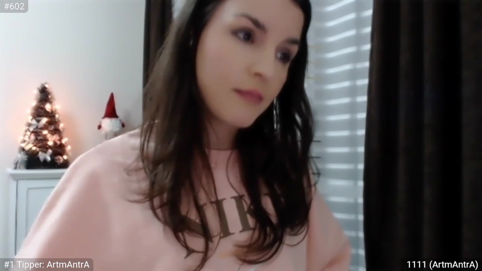 Gallery image thumbnail from XmasXcitedGal's myfreecams stream on, 12/17/2022, 02:25 image 14 of 20