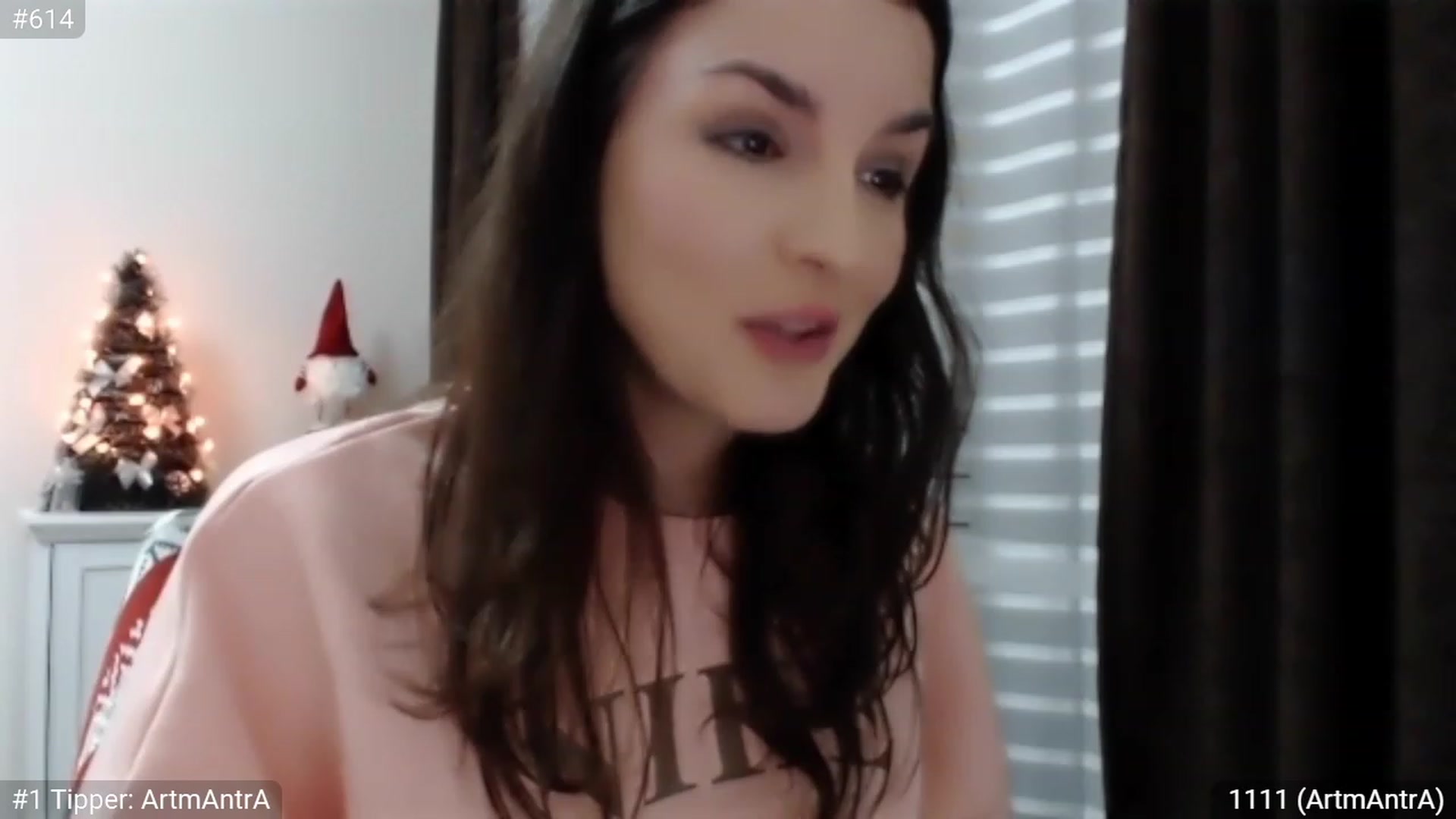 Gallery image thumbnail from XmasXcitedGal's myfreecams stream on, 12/17/2022, 02:25 image 9 of 20