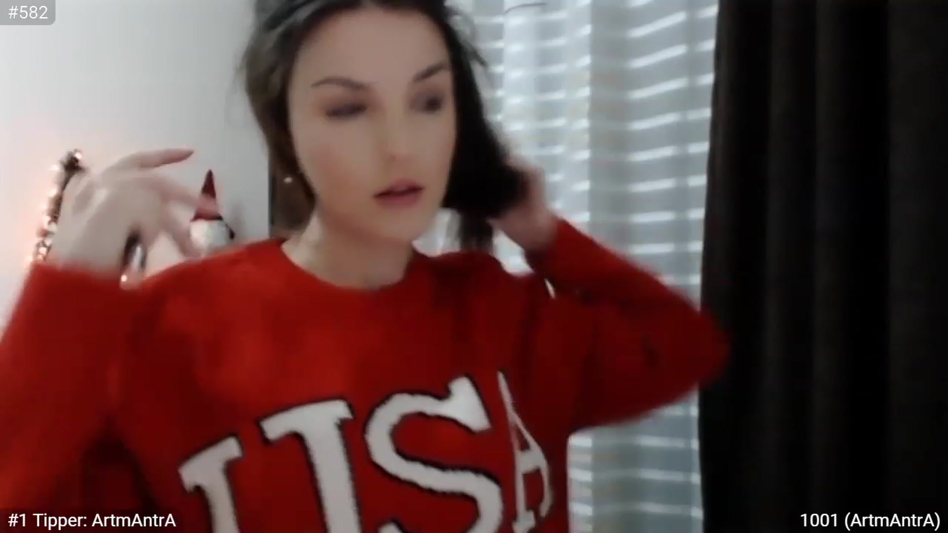 Gallery image thumbnail from XmasXcitedGal's myfreecams stream on, 12/17/2022, 23:35 image 9 of 20