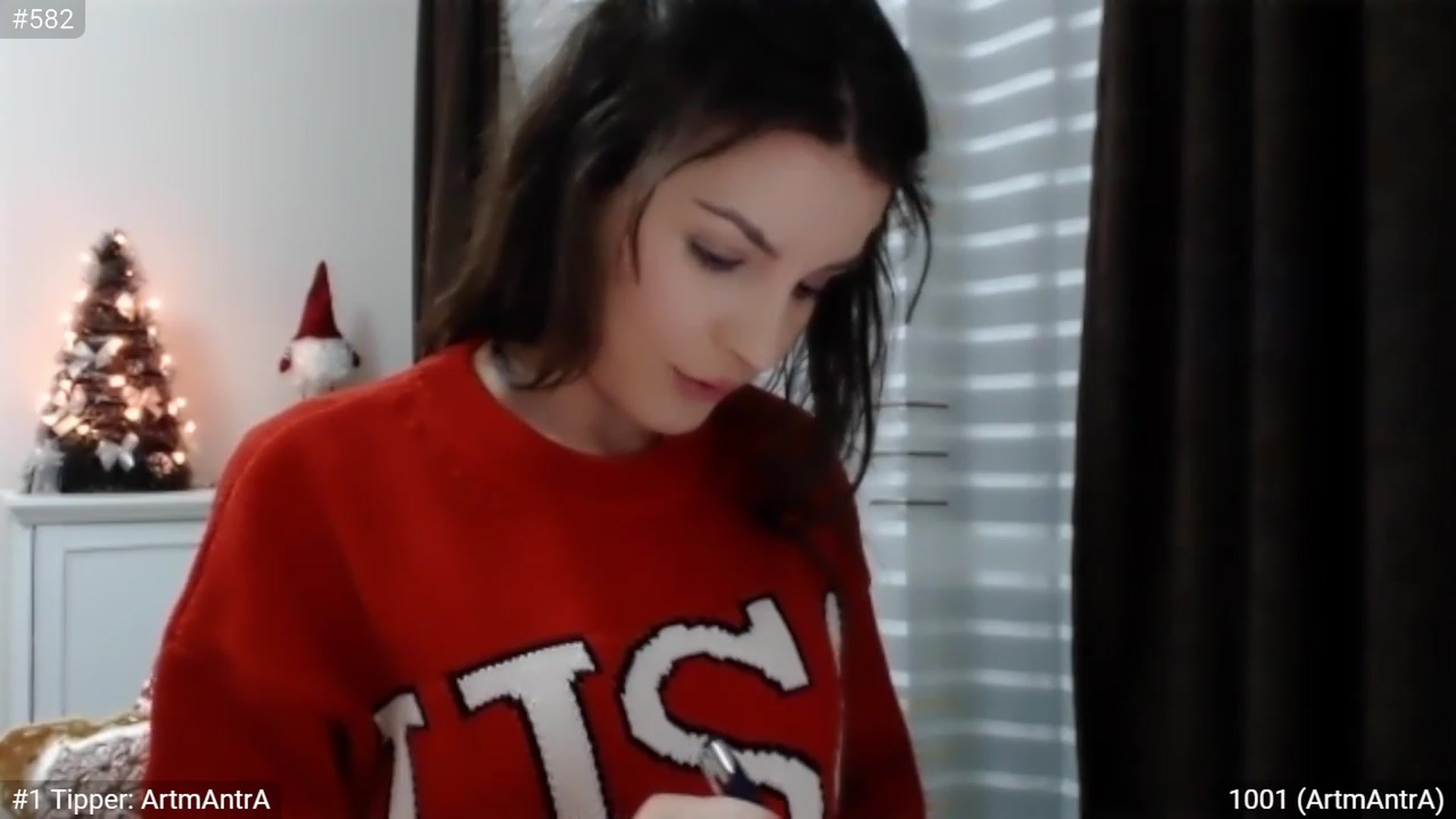 Gallery image thumbnail from XmasXcitedGal's myfreecams stream on, 12/17/2022, 23:35 image 16 of 20